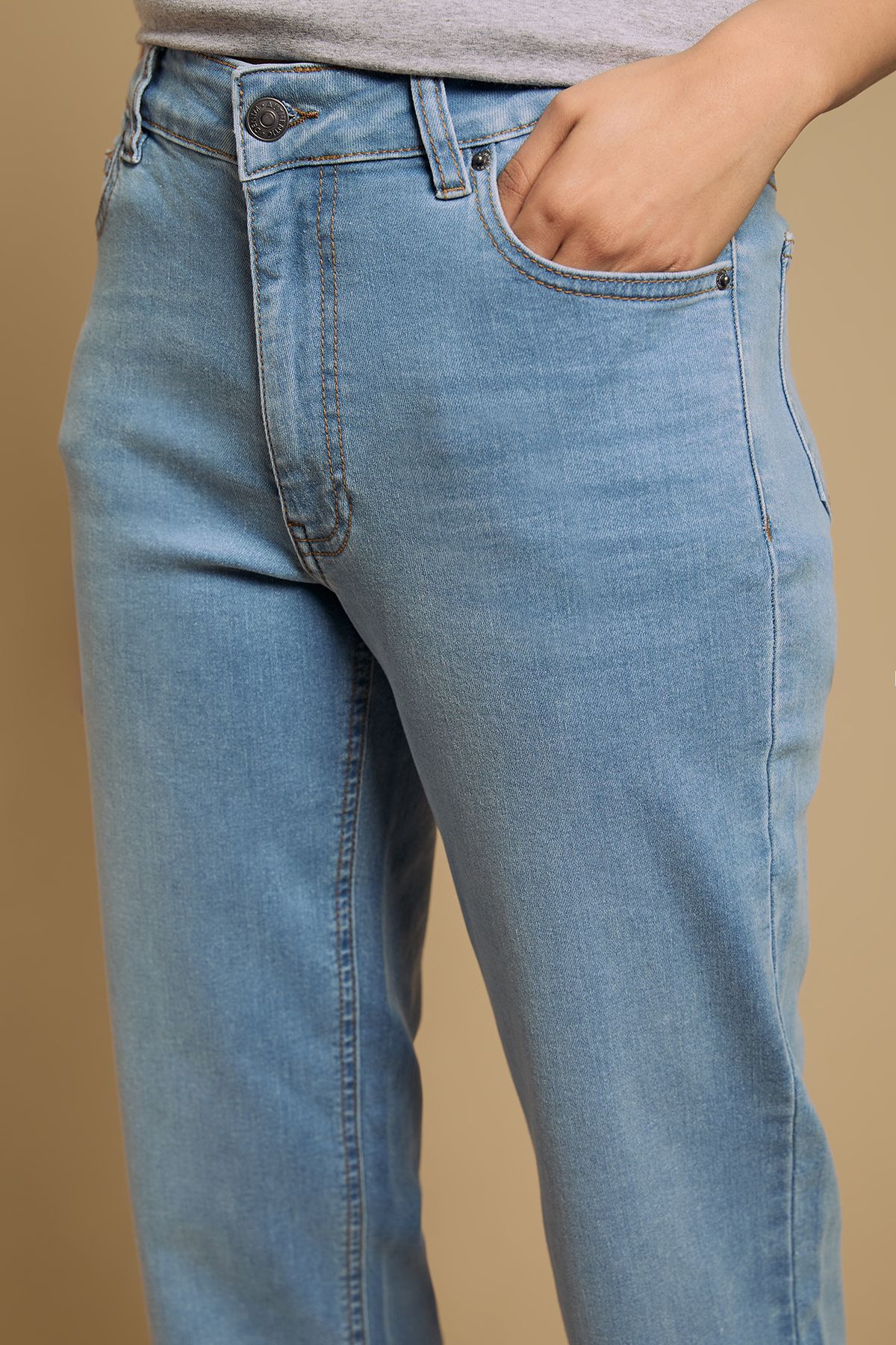 Dorothy Perkins Petite Comfort Stretch Slim Jeans Light Wash image 4