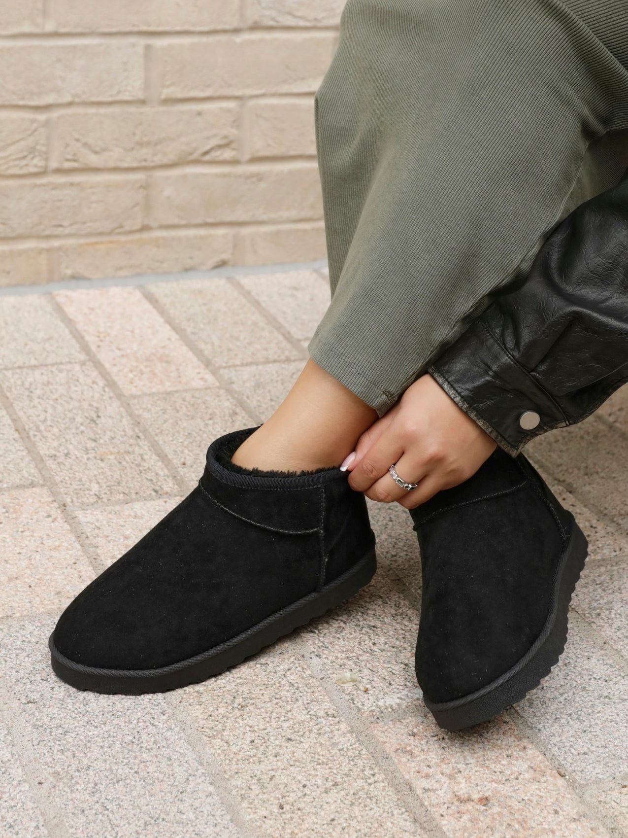 Linzi Ultra Mini Addy Black Faux Suede Faux Fur Lined Ultra Mini Ankle Boot image 2