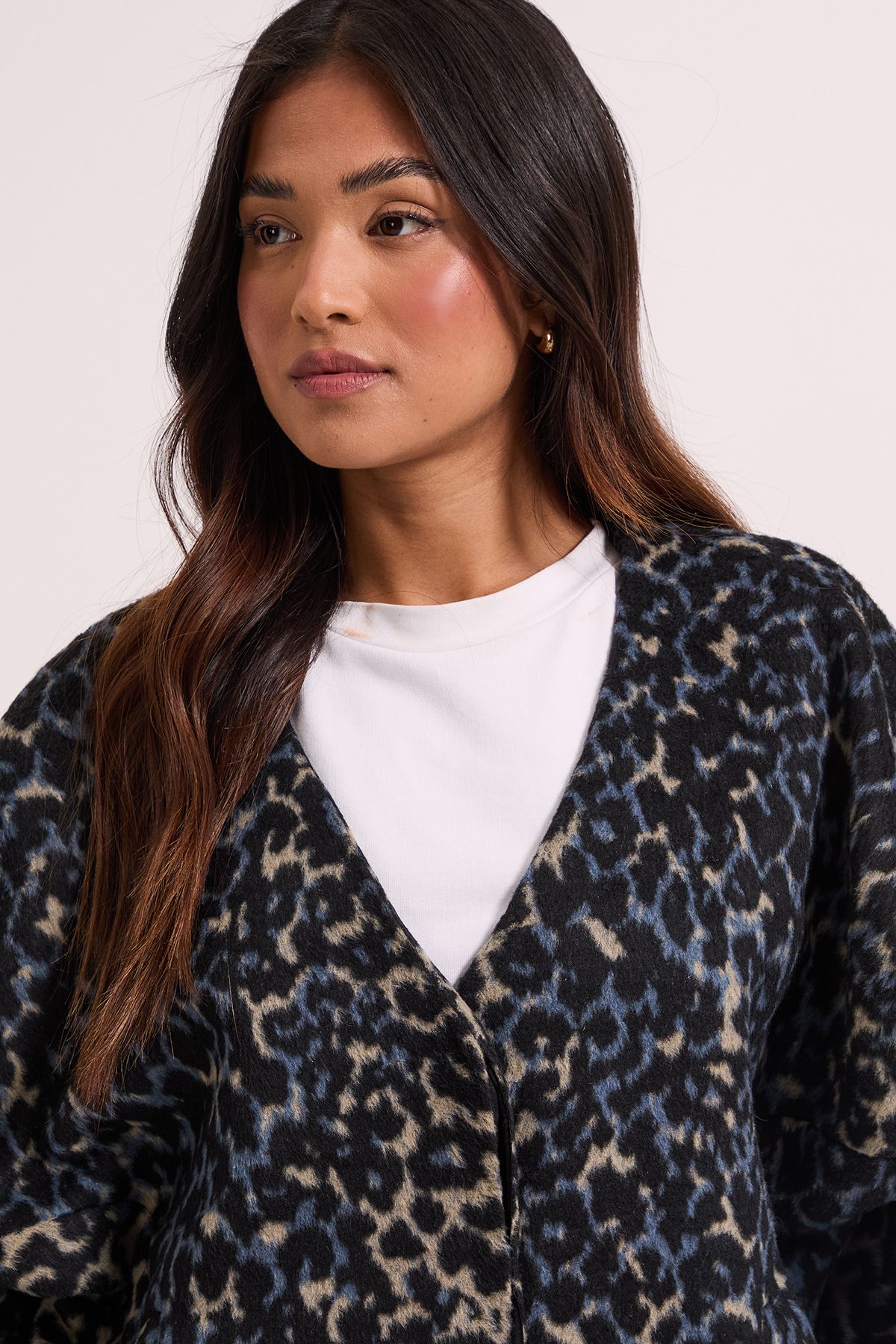 Dorothy Perkins Petite Short Collarless Animal Print Coat Blue image 3