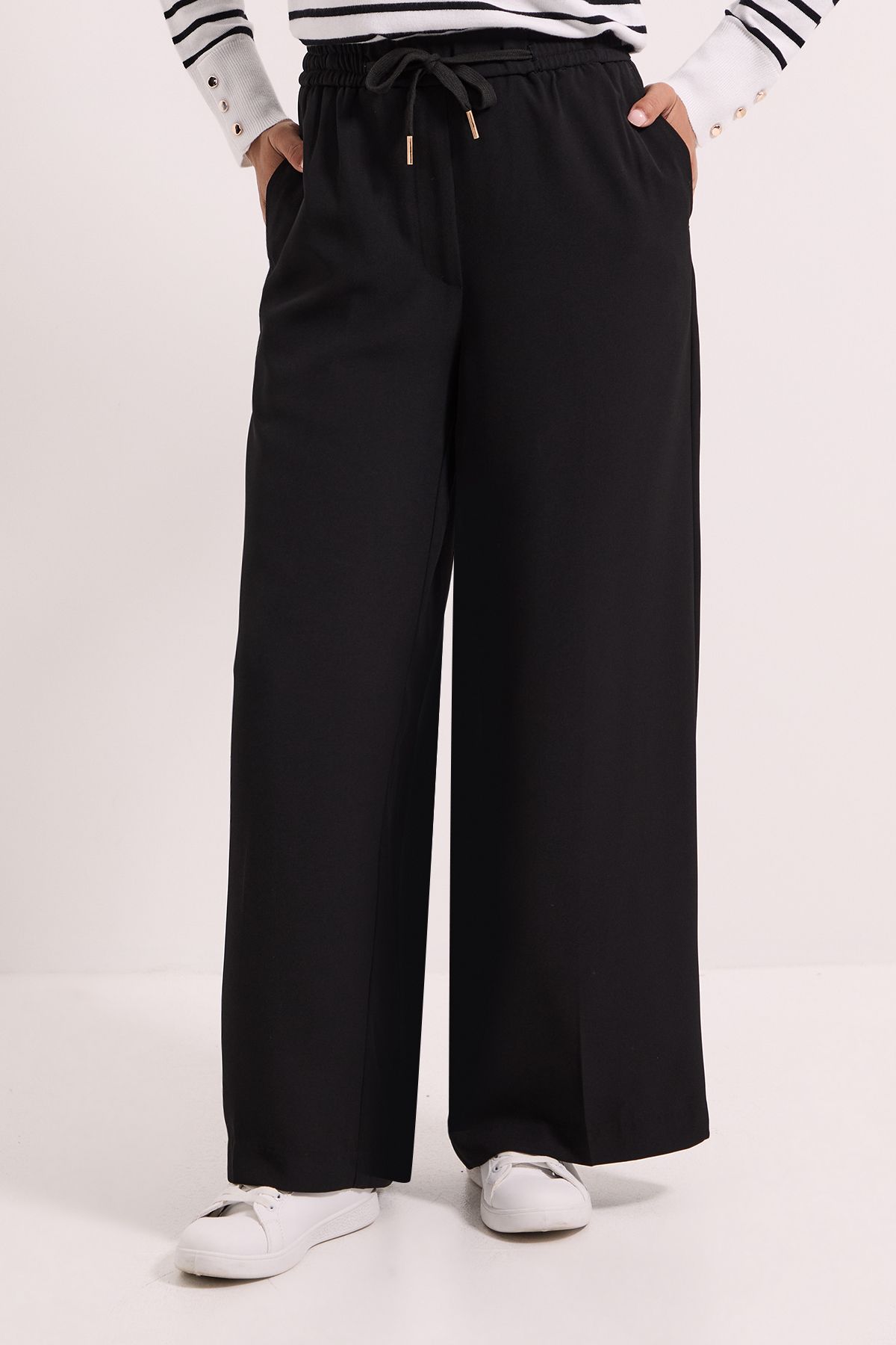 Dorothy Perkins Petite Tie Waist Wide Leg Trousers Black image 2