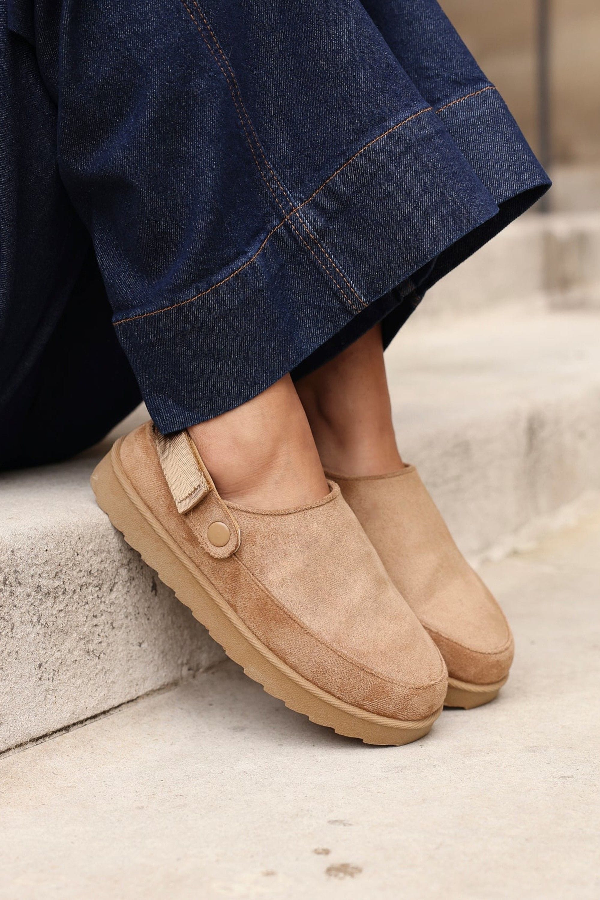 Linzi Teddy Chestnut Slip-On Slingback Clog image 2