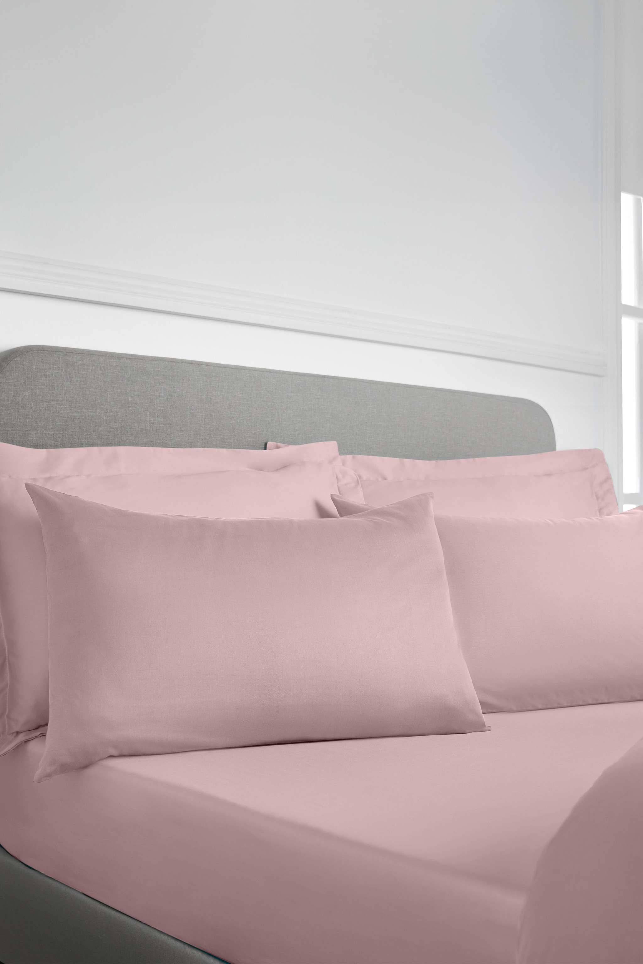 Bianca '400 Thread Count Cotton Sateen' Standard Pillowcases image 2