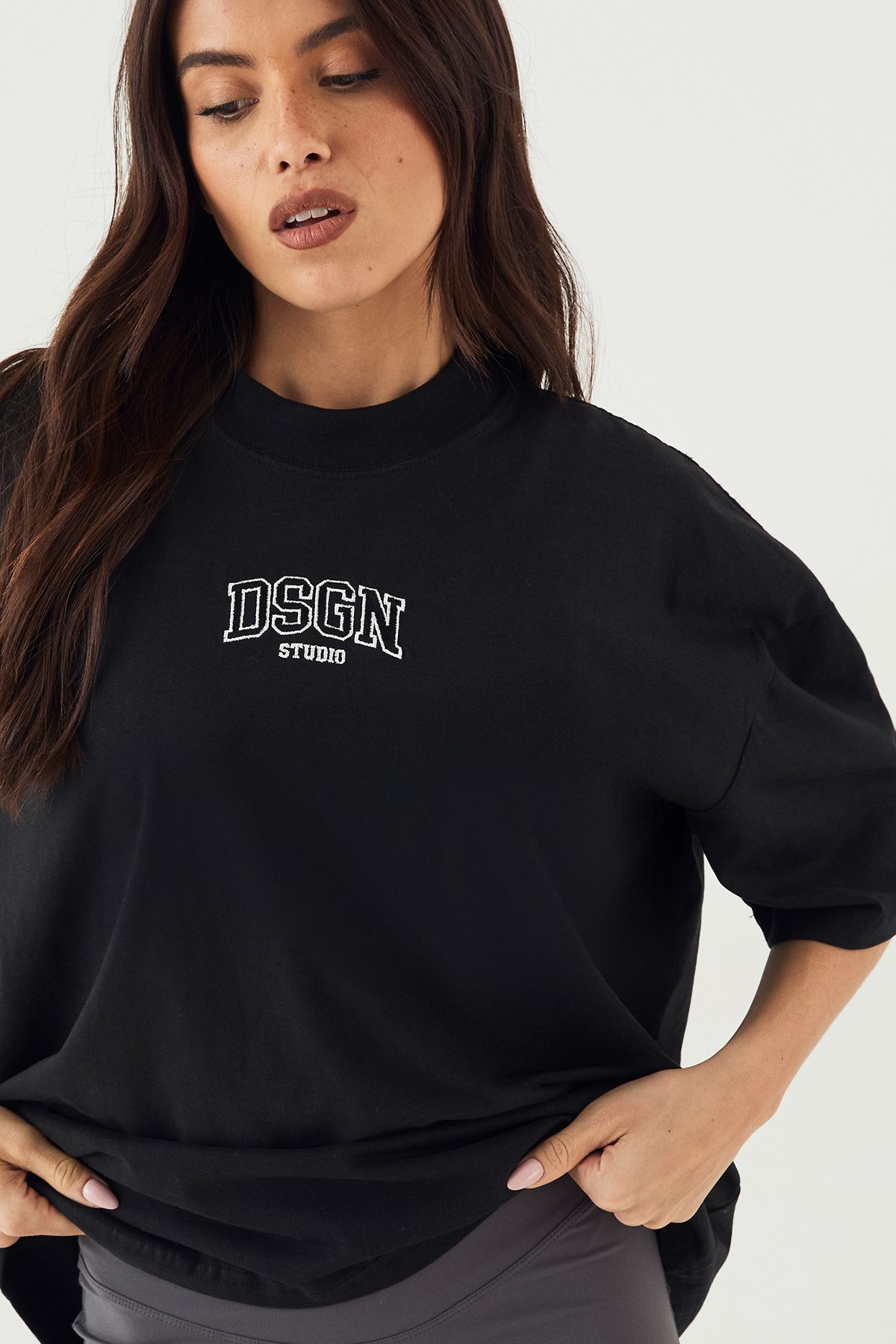 DSGN Studio DSGN Studio Embroidered Heavyweight Oversized T-Shirt Black image 4