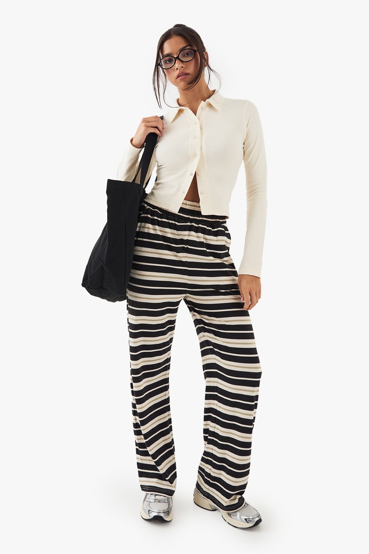 DSGN Studio DSGN Studio Button Through Collared Fitted Top Cream image 3