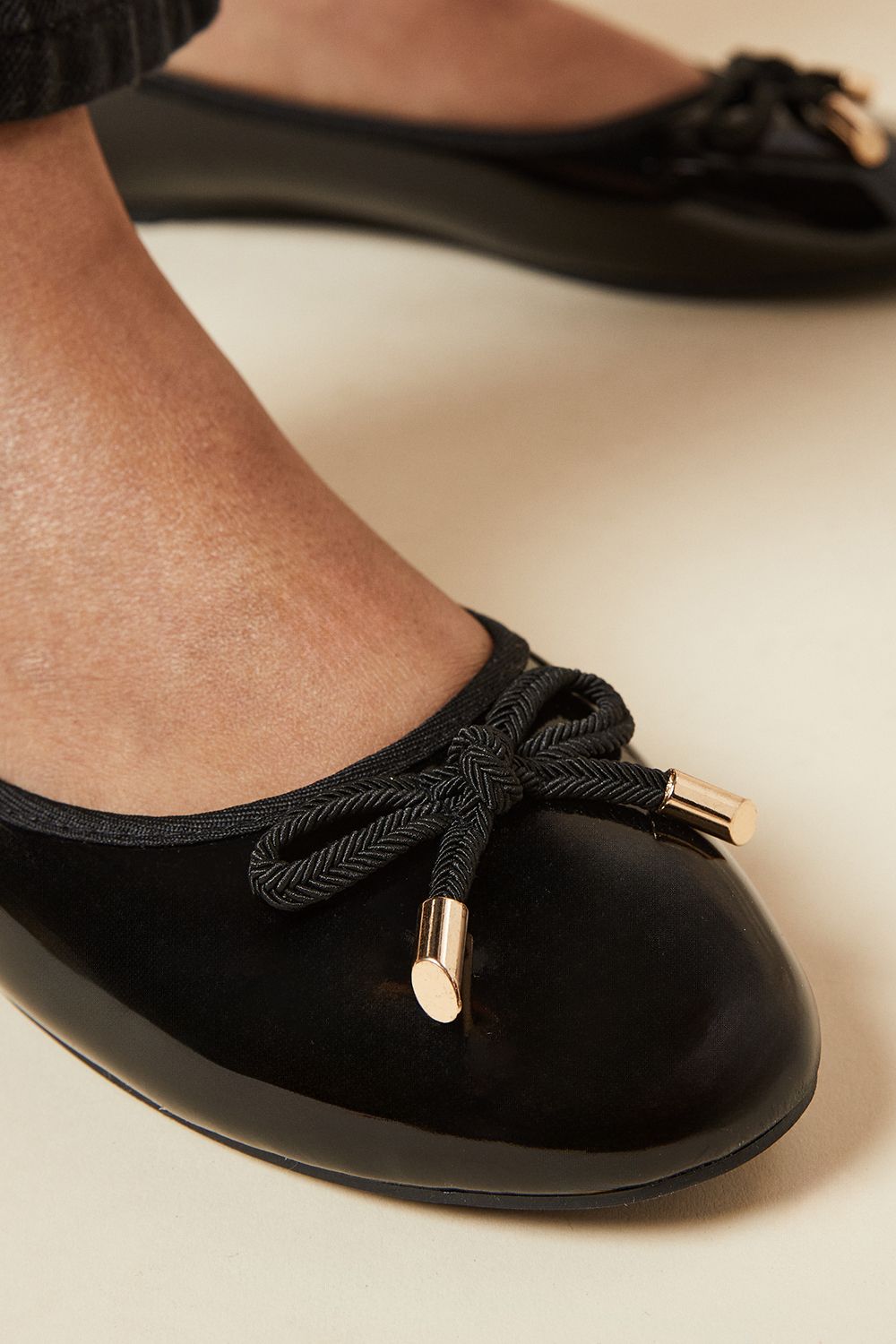 Dorothy Perkins Peaches Bow Detail Ballet Pumps True Black image 4