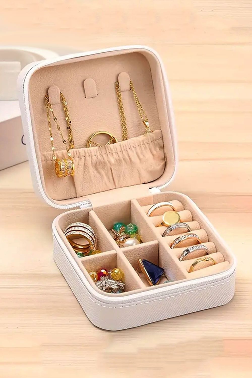Living and Home Mini Portable PU Leather Jewelry Box Organizer Travel Jewellery Display Holder for Women image 6