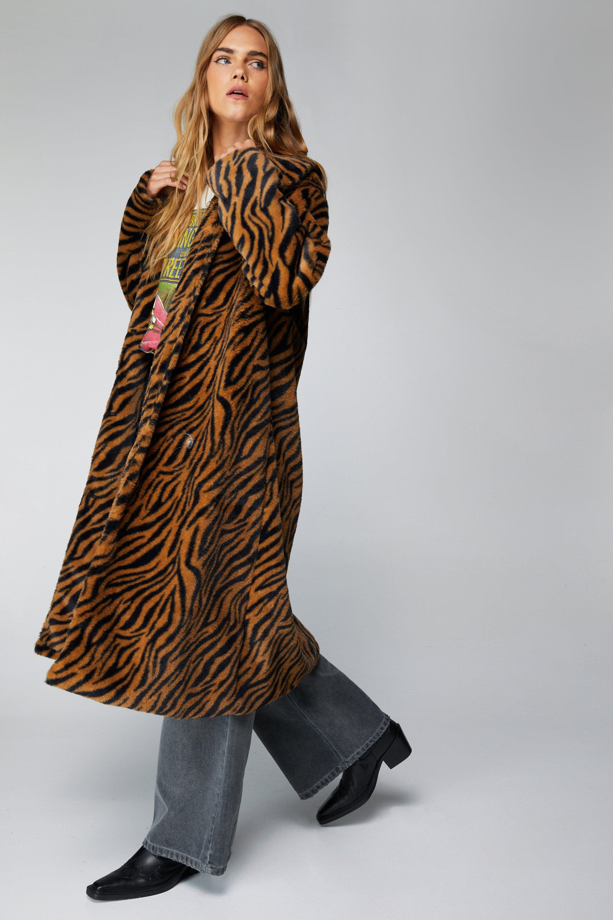 NastyGal Essentials Printed Faux Fur Coat Animal image 3