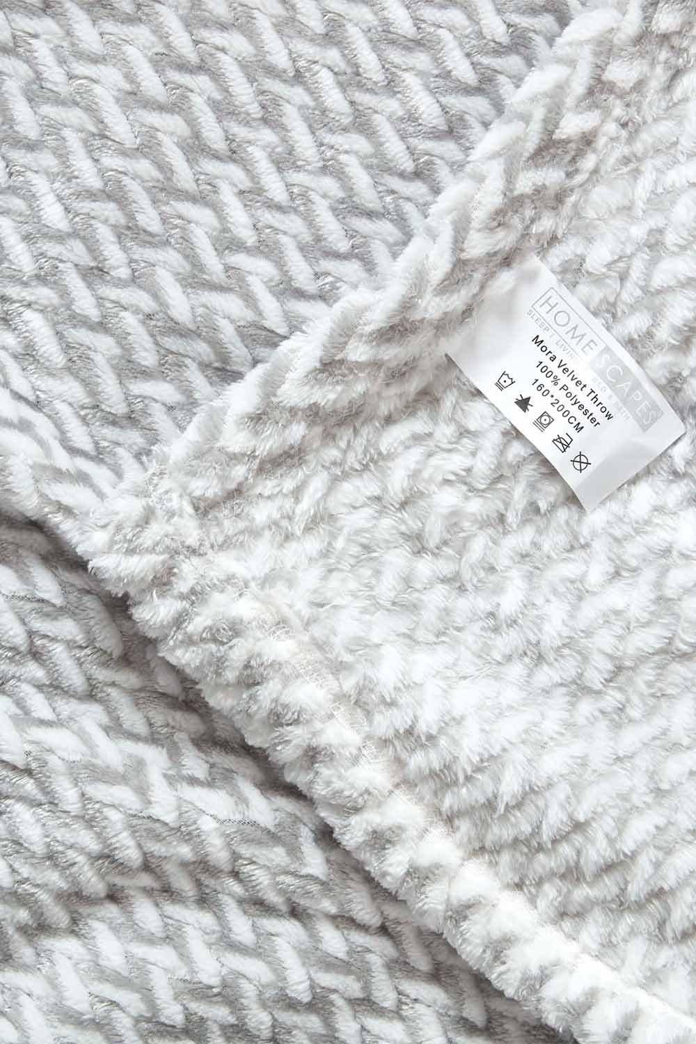 Homescapes Mora Faux Fur Velvet Throw image 5