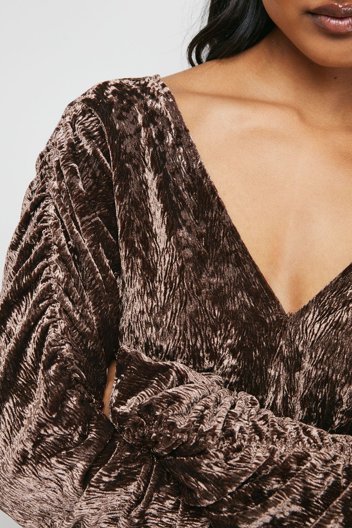 Warehouse Burnout Velvet Batwing Midi Dress Chocolate image 5