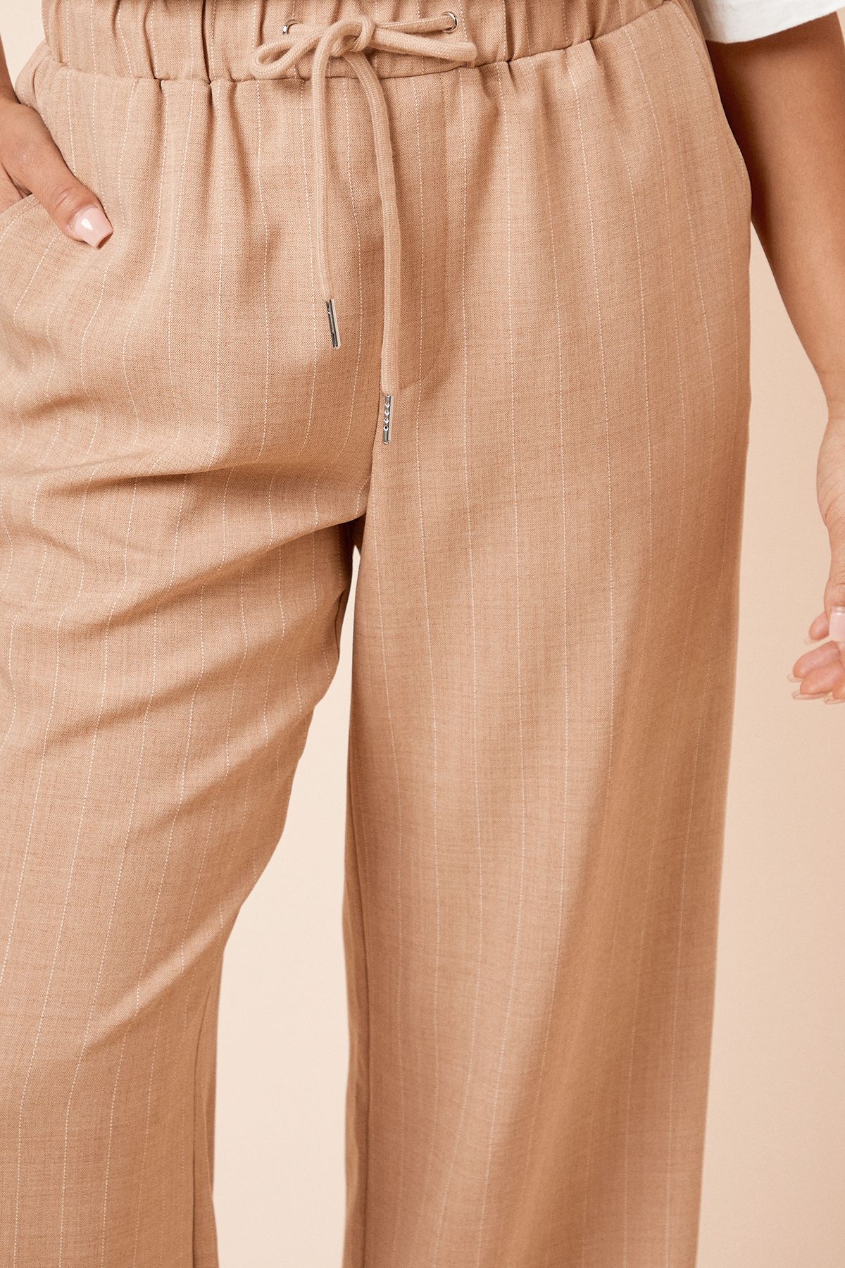 Dorothy Perkins Petite Elasticated Waist Wide Leg Stripe Trouser Camel image 4