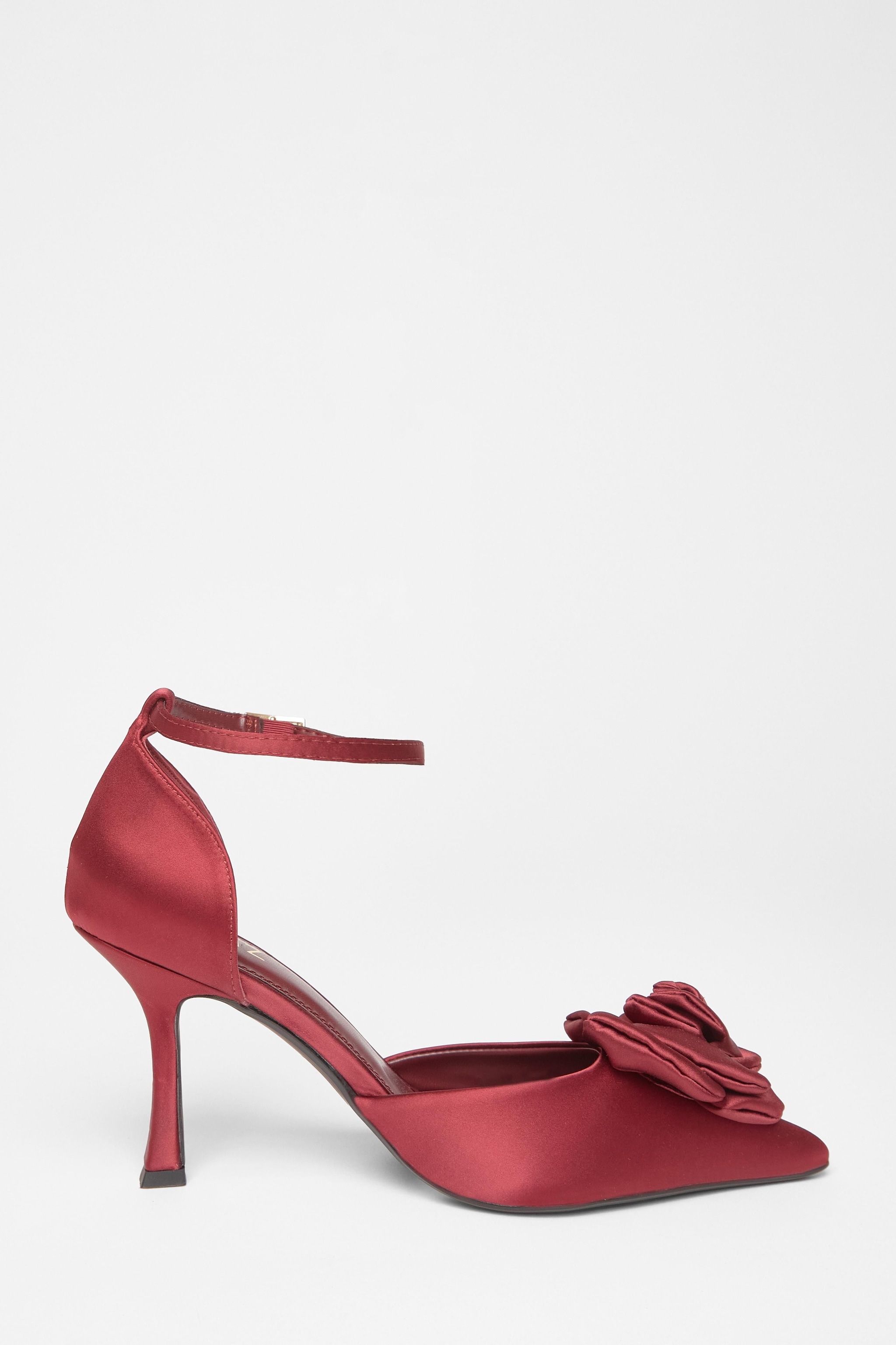 Quiz Burgundy Corsage Court Heels image 5