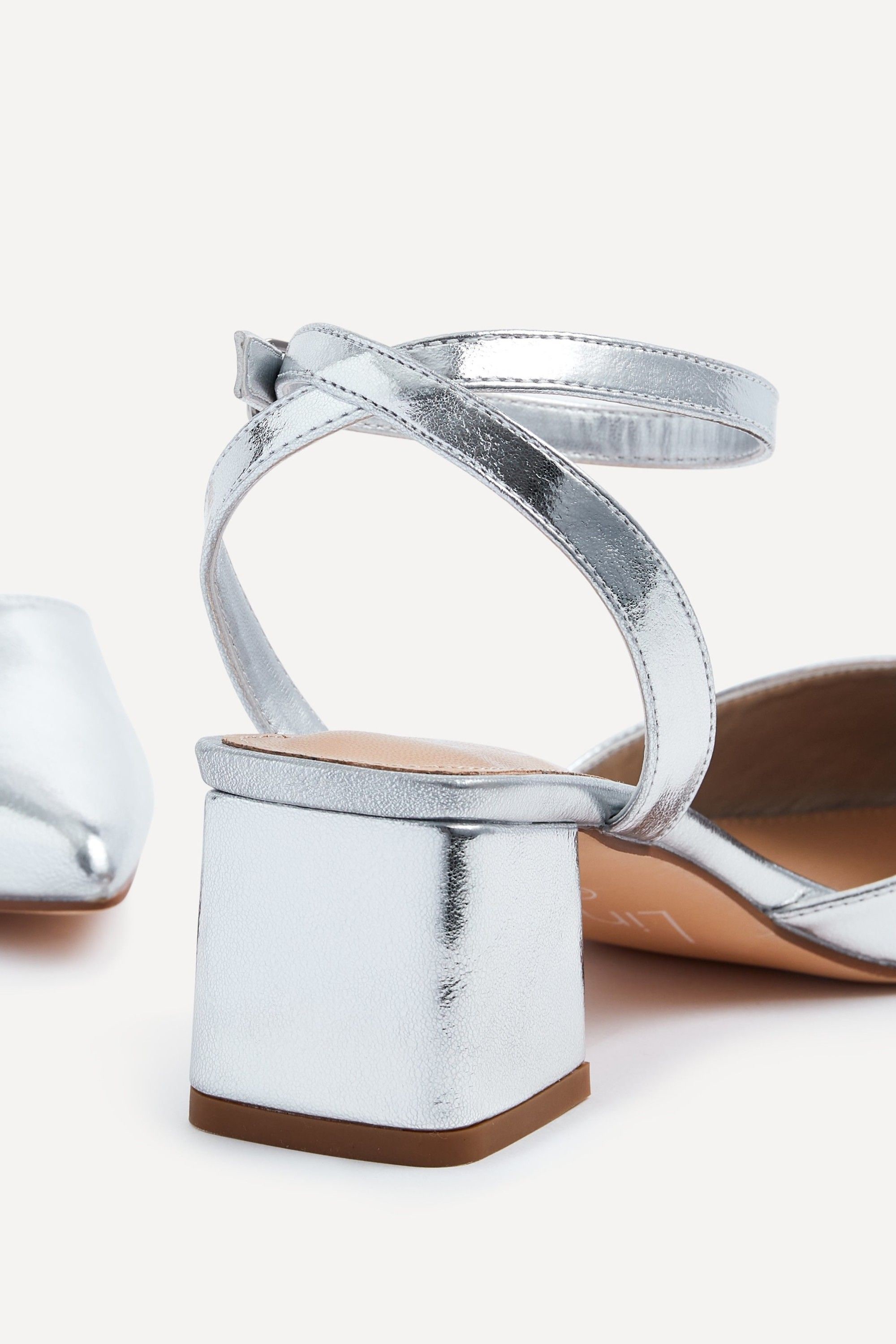 Linzi Suzy Wide Fit Silver Faux Leather Court Heel image 5