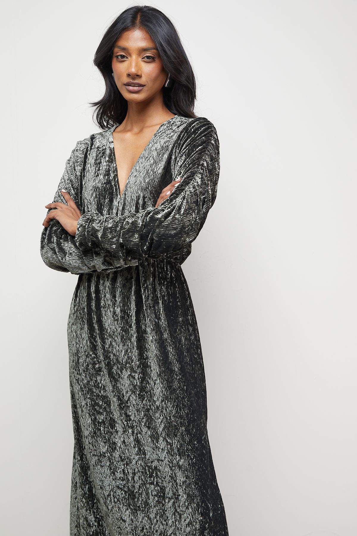 Warehouse Burnout Velvet Batwing Midi Dress Khaki image 2