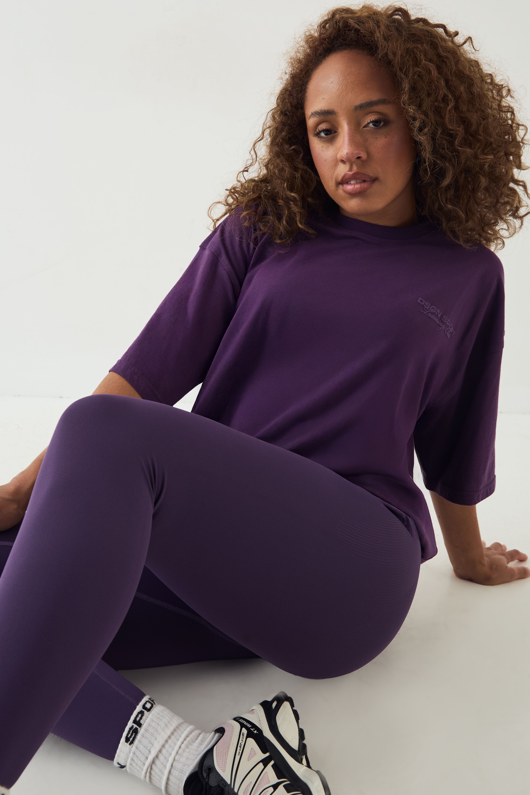 DSGN Studio DSGN Studio Sport Training Club Oversized T-Shirt Blackcurrant image 3