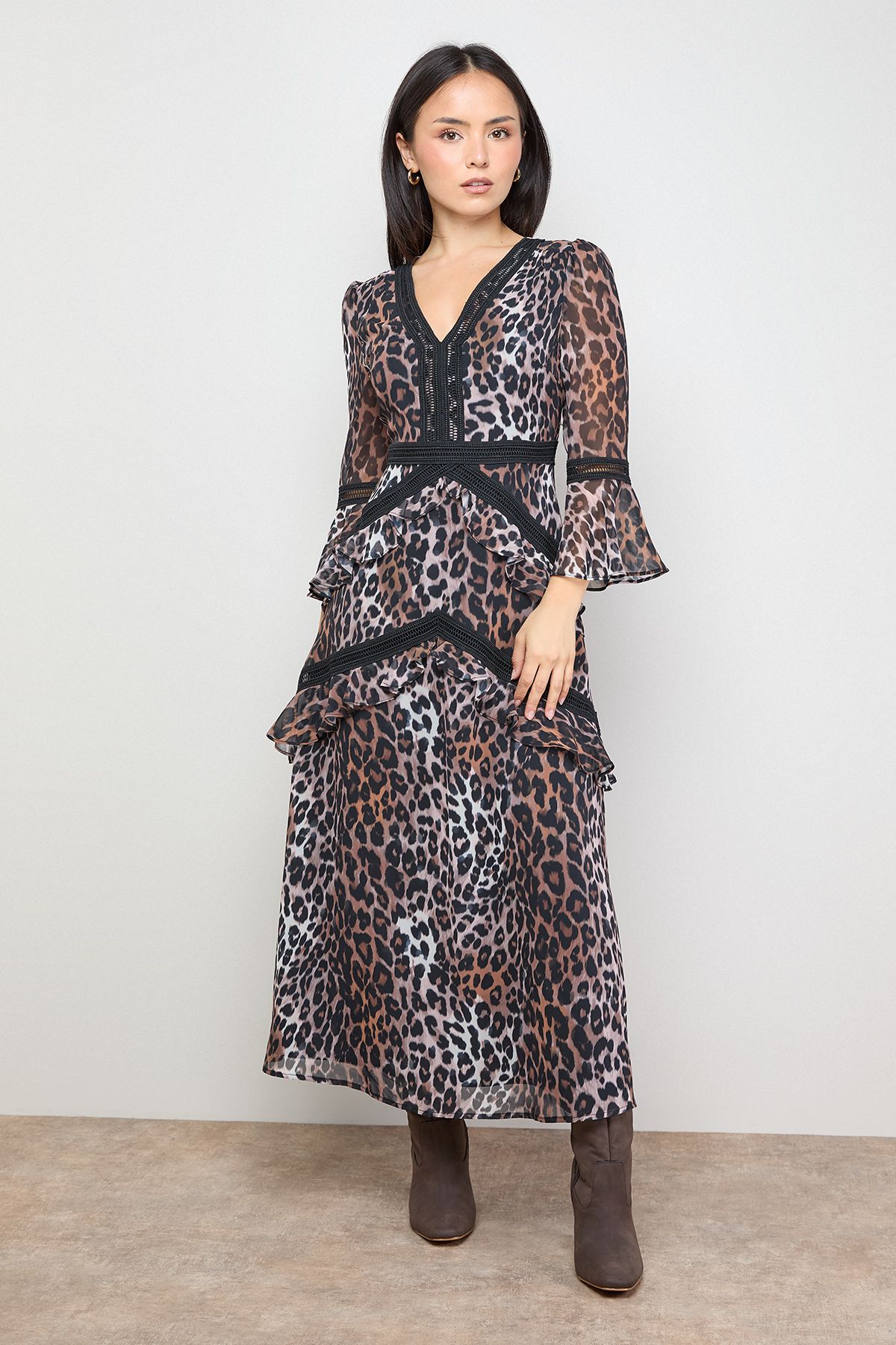 Oasis Petite Printed Lace Trim Detail Flare Sleeve Chiffon Midi Dress Multi image 1