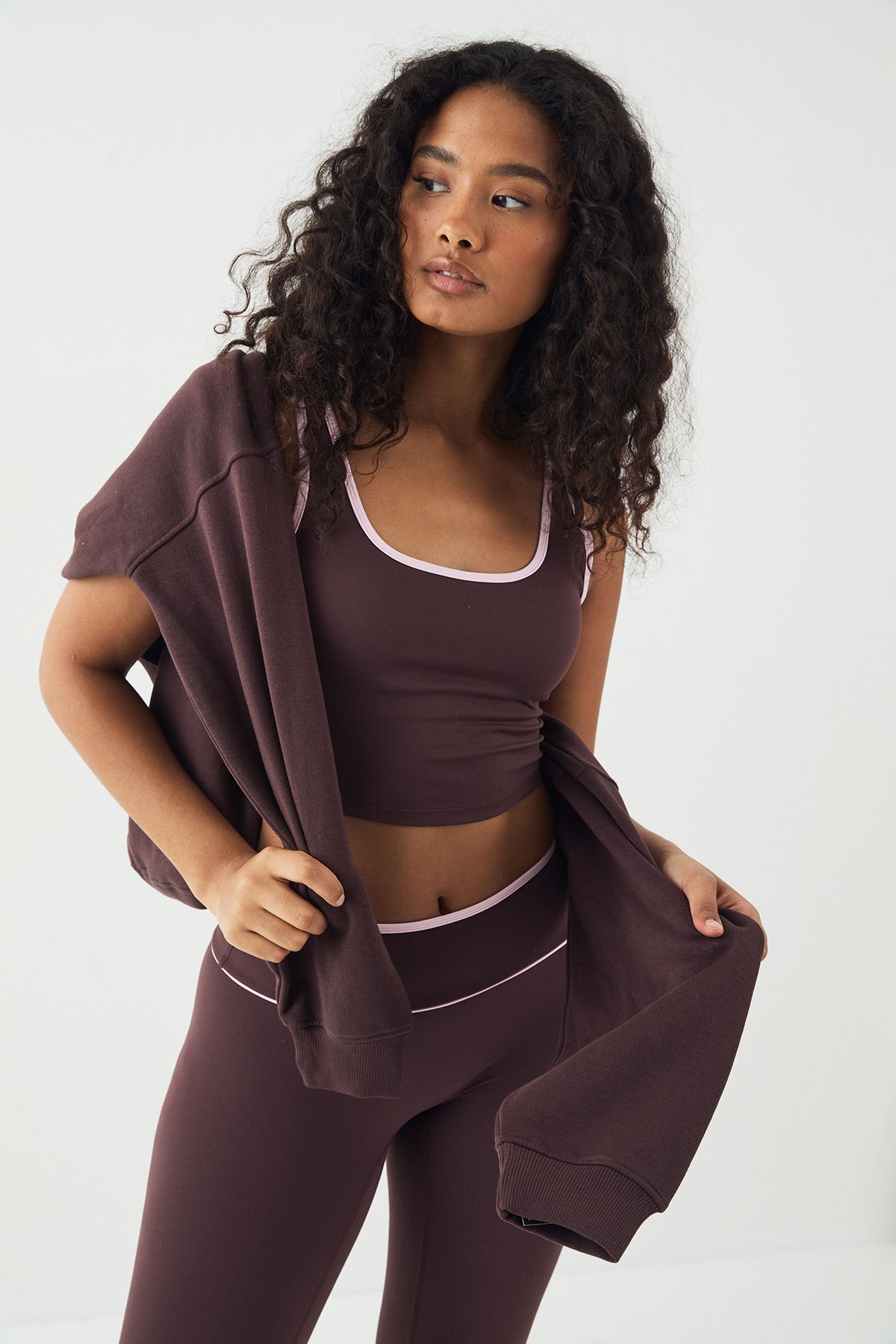 DSGN Studio DSGN Studio Sports Ultra Sculpt Contrast Piping Padded Sports Bra Chocolate image 3