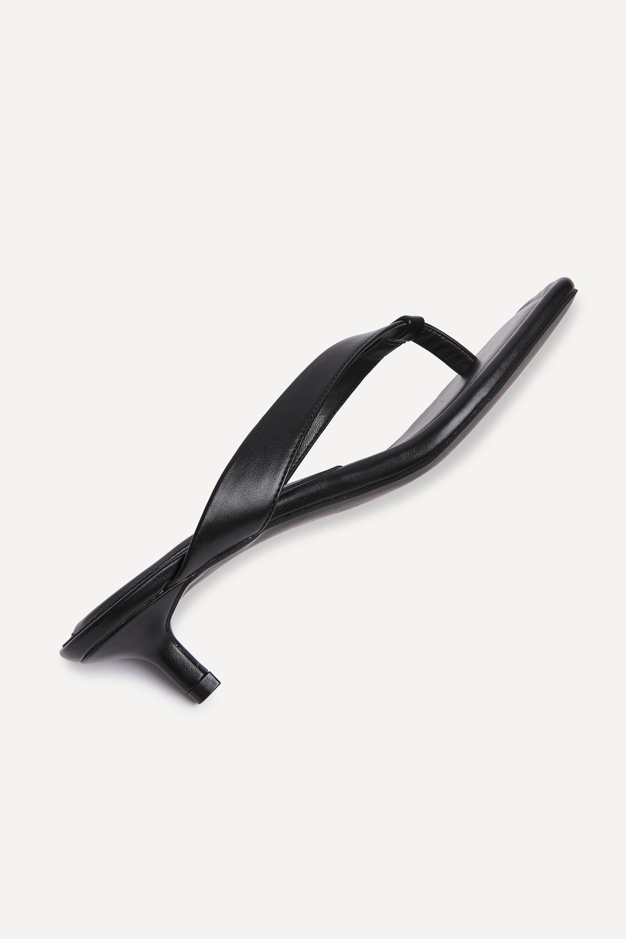 Linzi Potential Black Faux Leather Toe Post Kitten Heel image 5