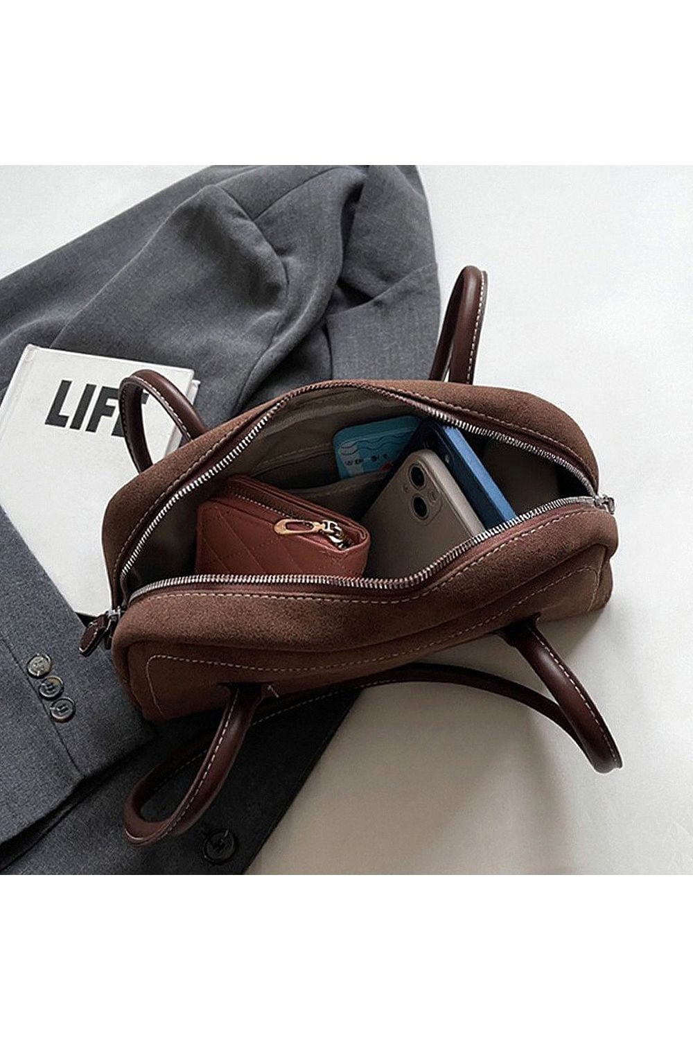 XY London 'Ashden' Women's Handbag with Shoulder Strap and Faux Suede Finish image 4