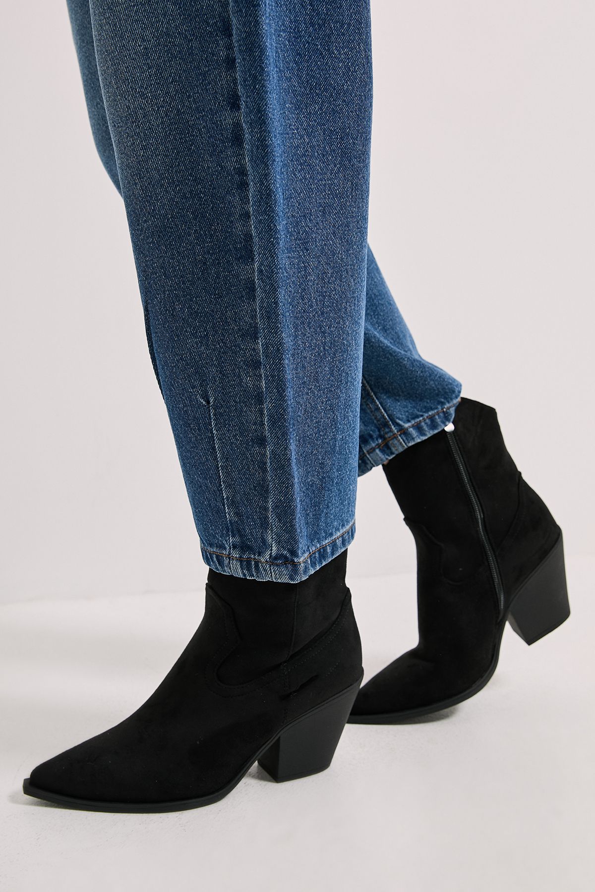 Dorothy Perkins Jenny Faux Suede Detail Western Cowboy Ankle Boots Natural Black image 2