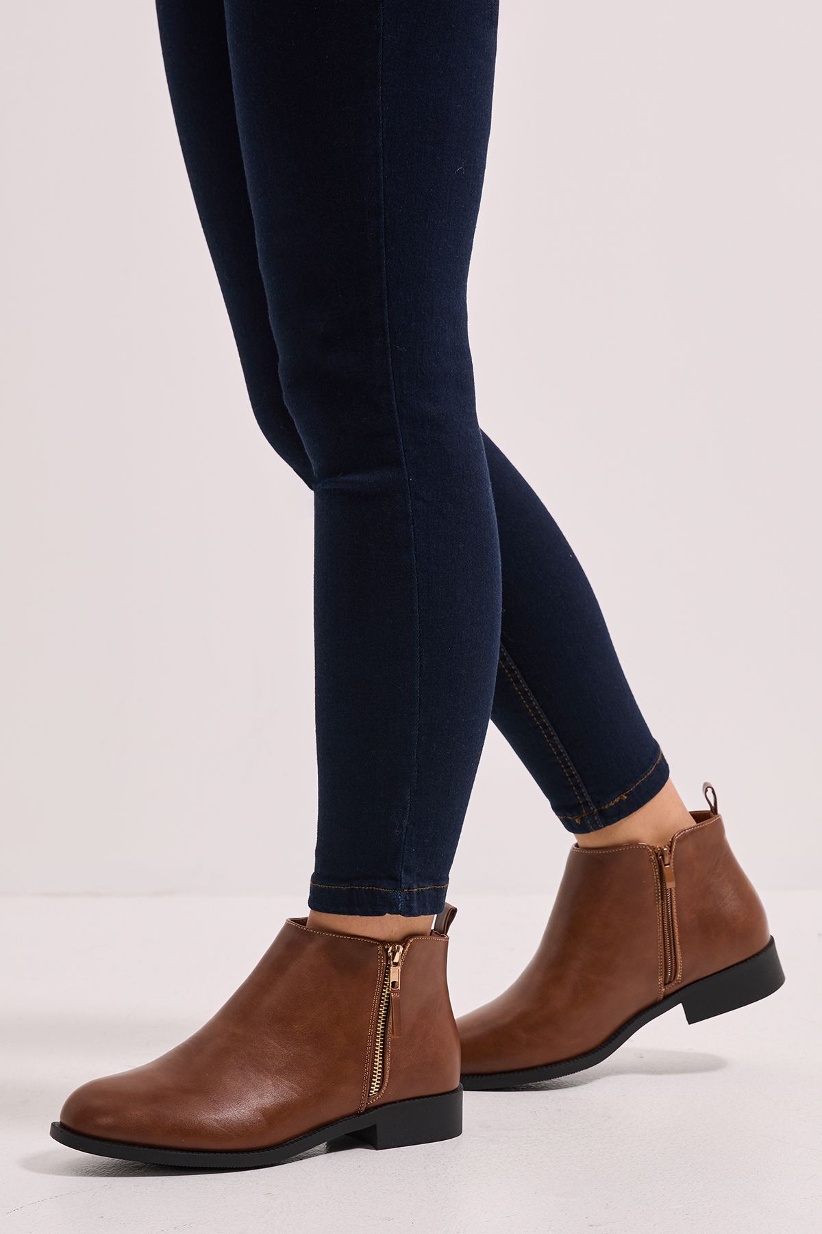 Dorothy Perkins Wide Fit Maddy Side Zip Flat Ankle Boots Dark Tan image 2