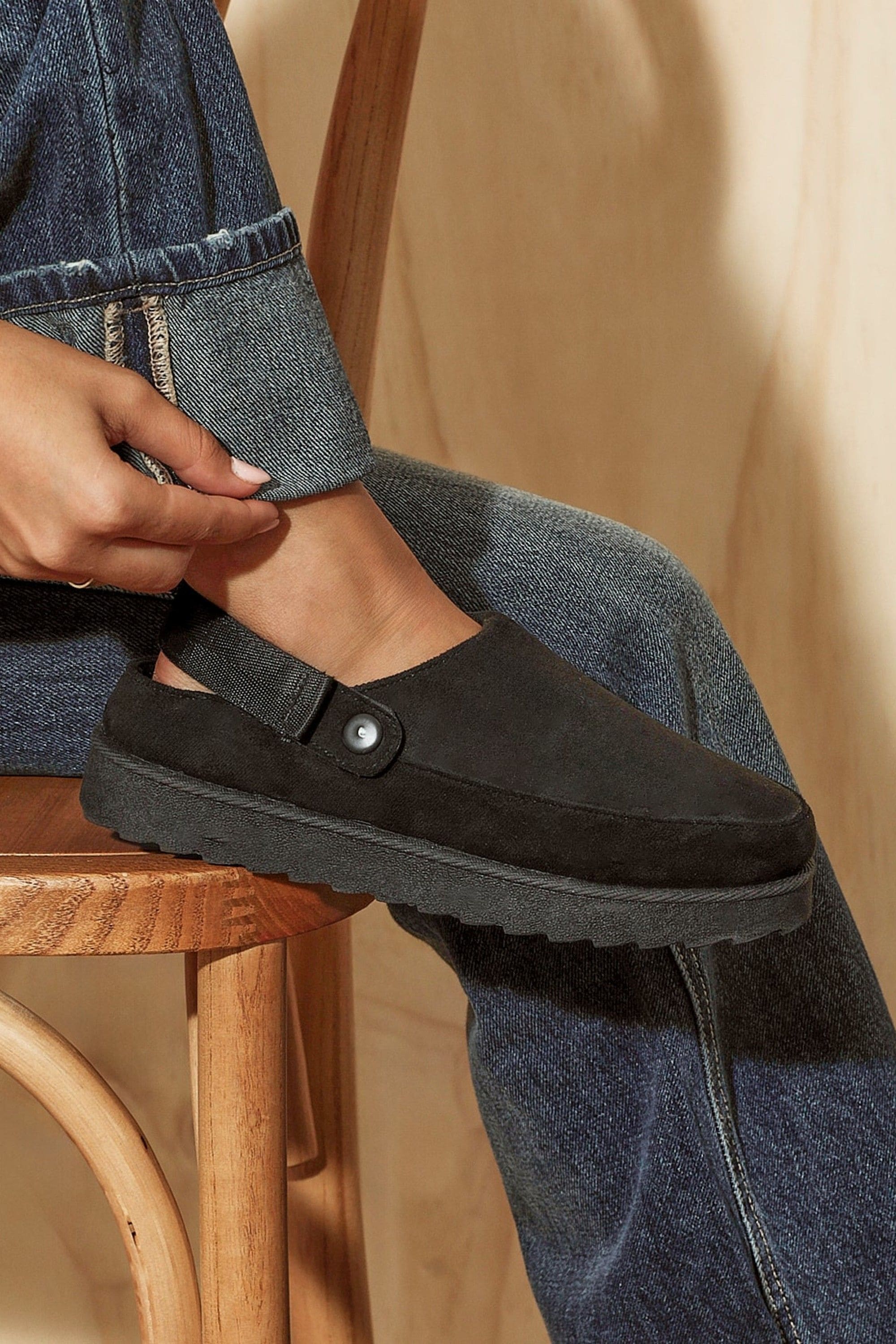 Linzi Teddy Black Slip-On Slingback Clog image 6