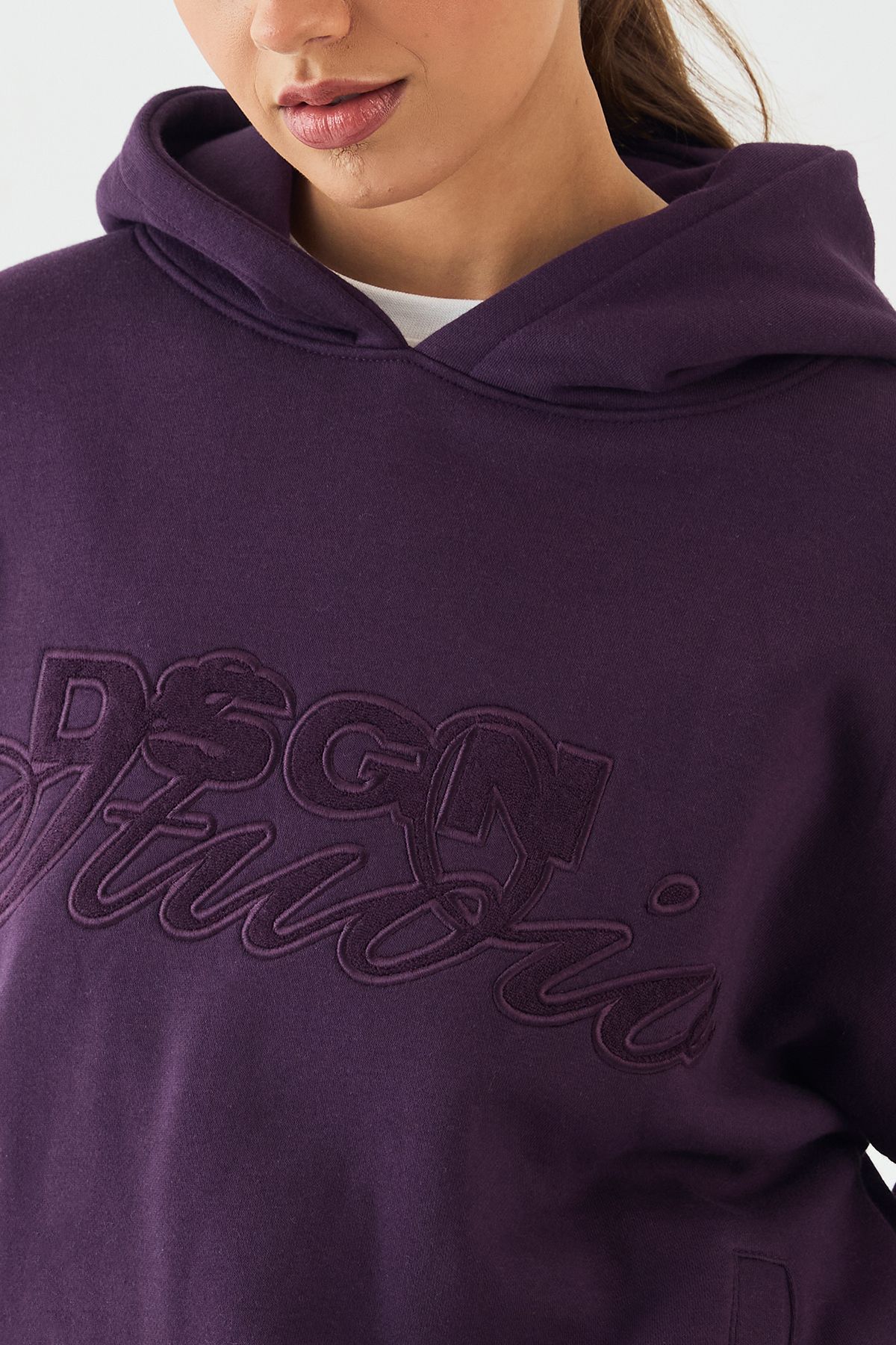 DSGN Studio DSGN Studio Towelling Applique Oversized Hoodie Aubergine image 4