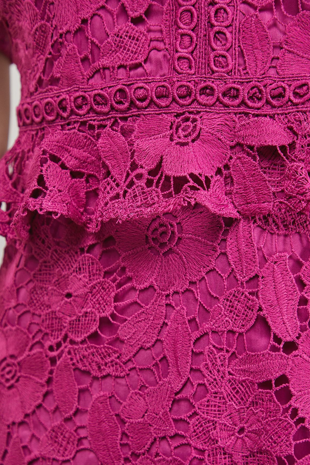 Oasis Lace Trim Detail Frill Sleeve Mini Dress Purple image 5