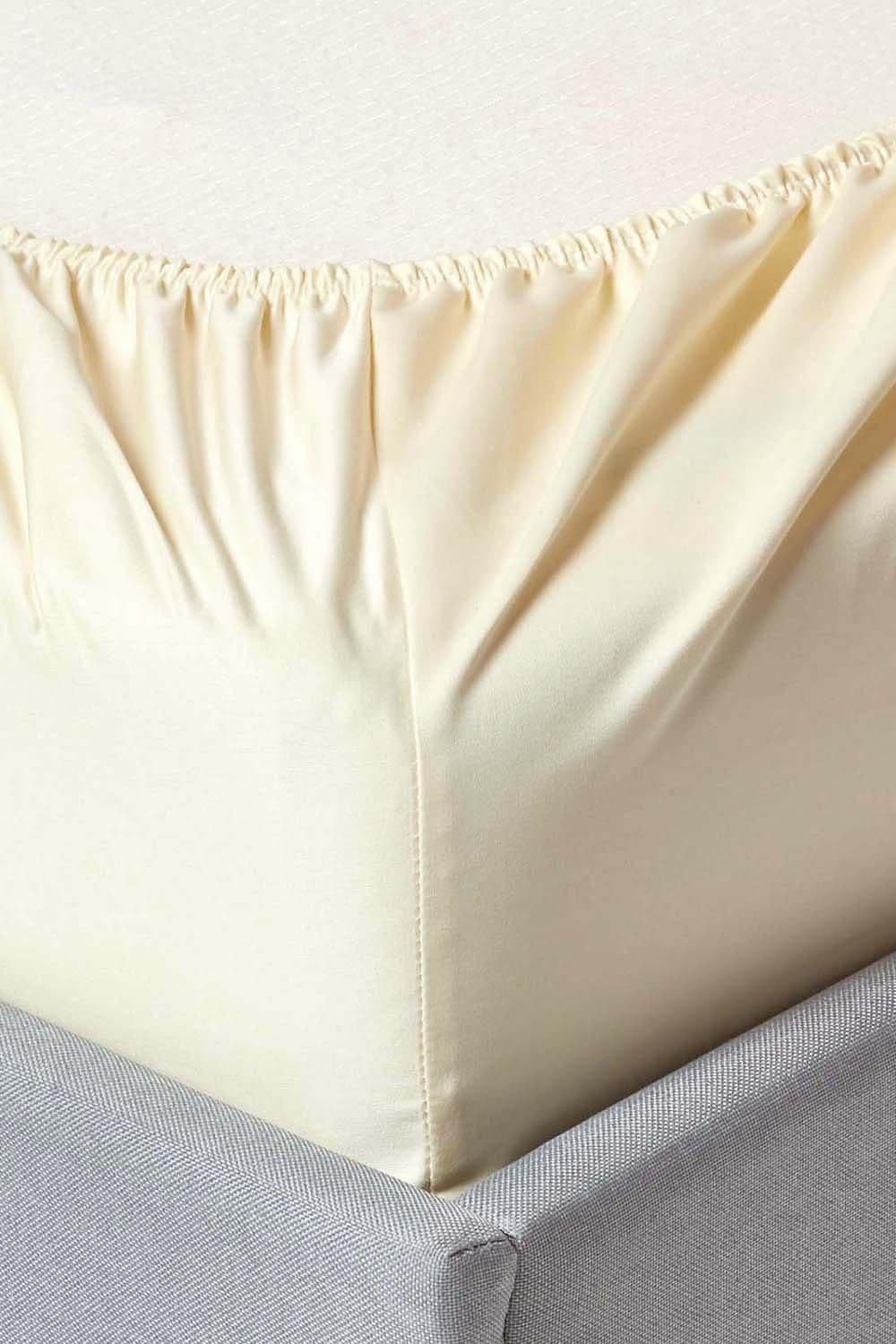 Homescapes Egyptian Cotton Fitted Sheet 12 inch 1000 Thread Count image 2