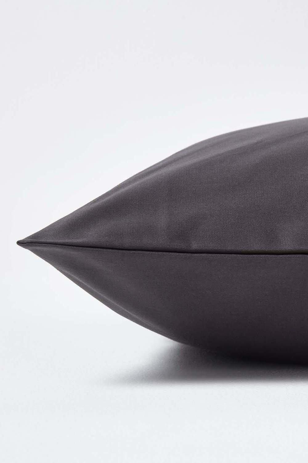 Homescapes Continental Egyptian Cotton Pillowcase 1000 TC, 40 x 80 cm image 2