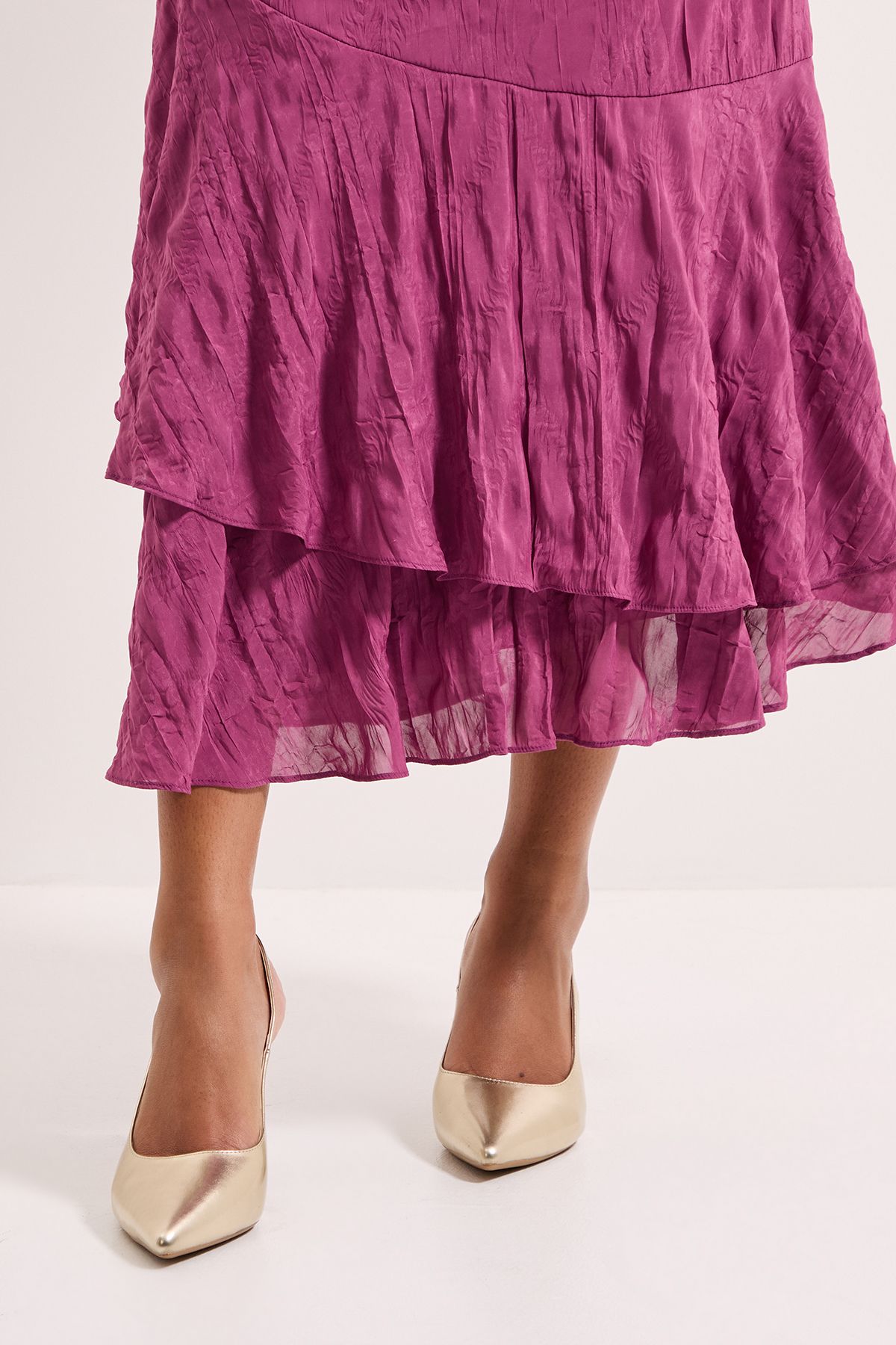 Dorothy Perkins Wide Fit Dasha Sling Back High Stiletto Court Shoes Gold image 3