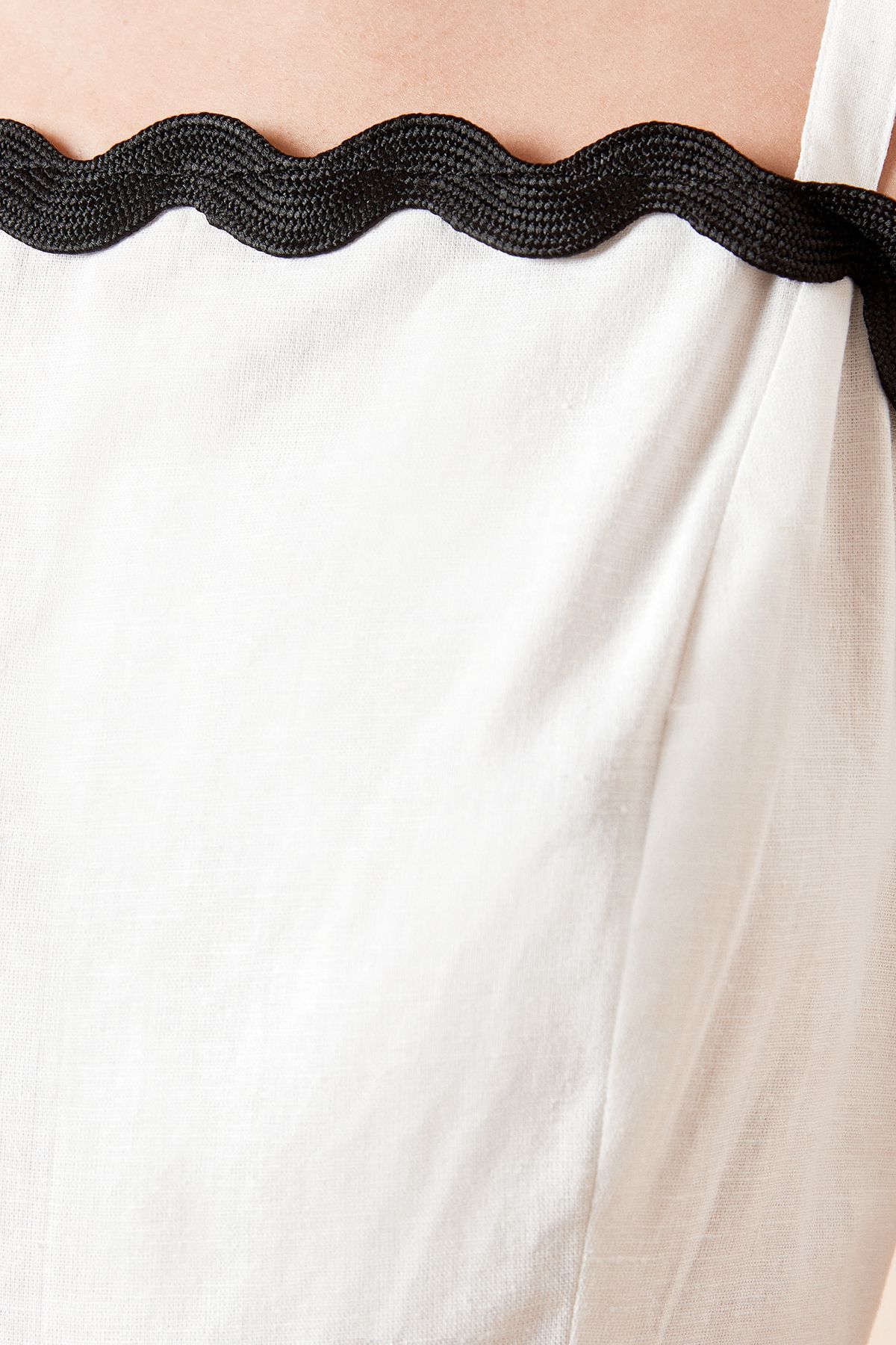 Dorothy Perkins Mono Tiered Hem Strappy Midi Dress Mono image 5