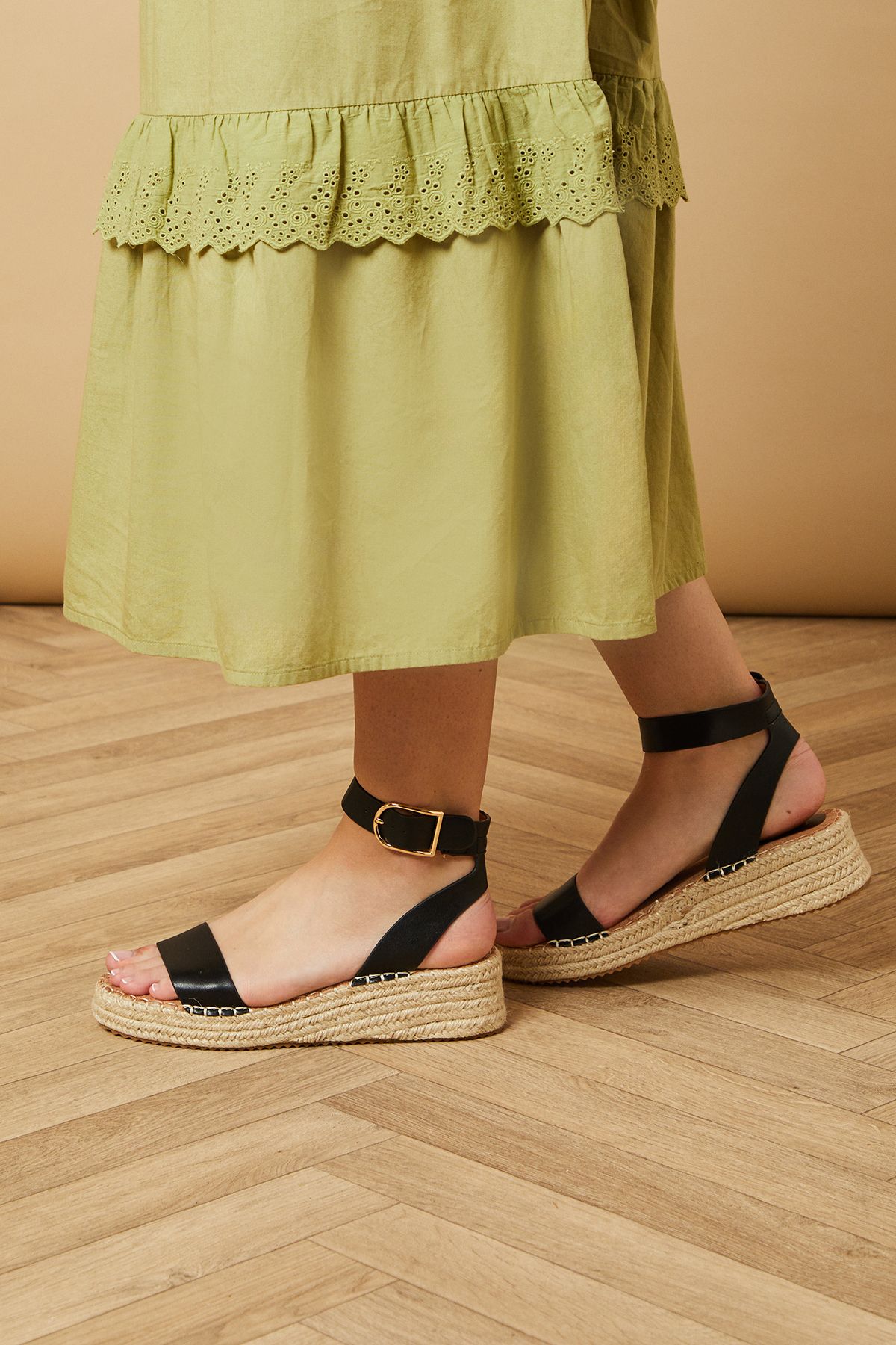 Oasis Khaia Faux Leather Low Wedge Espadrille Sandals Black image 1