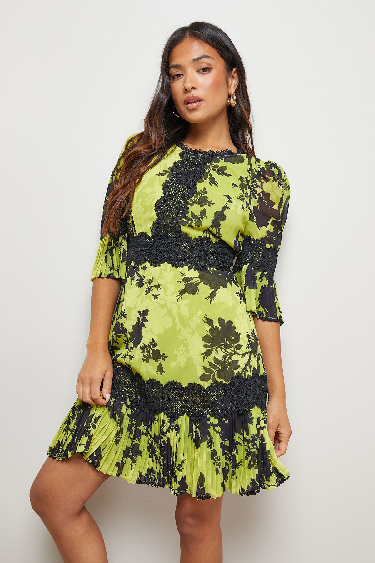 Oasis Petite Printed Lace Trim Pleated Mini Dress Multi image 1