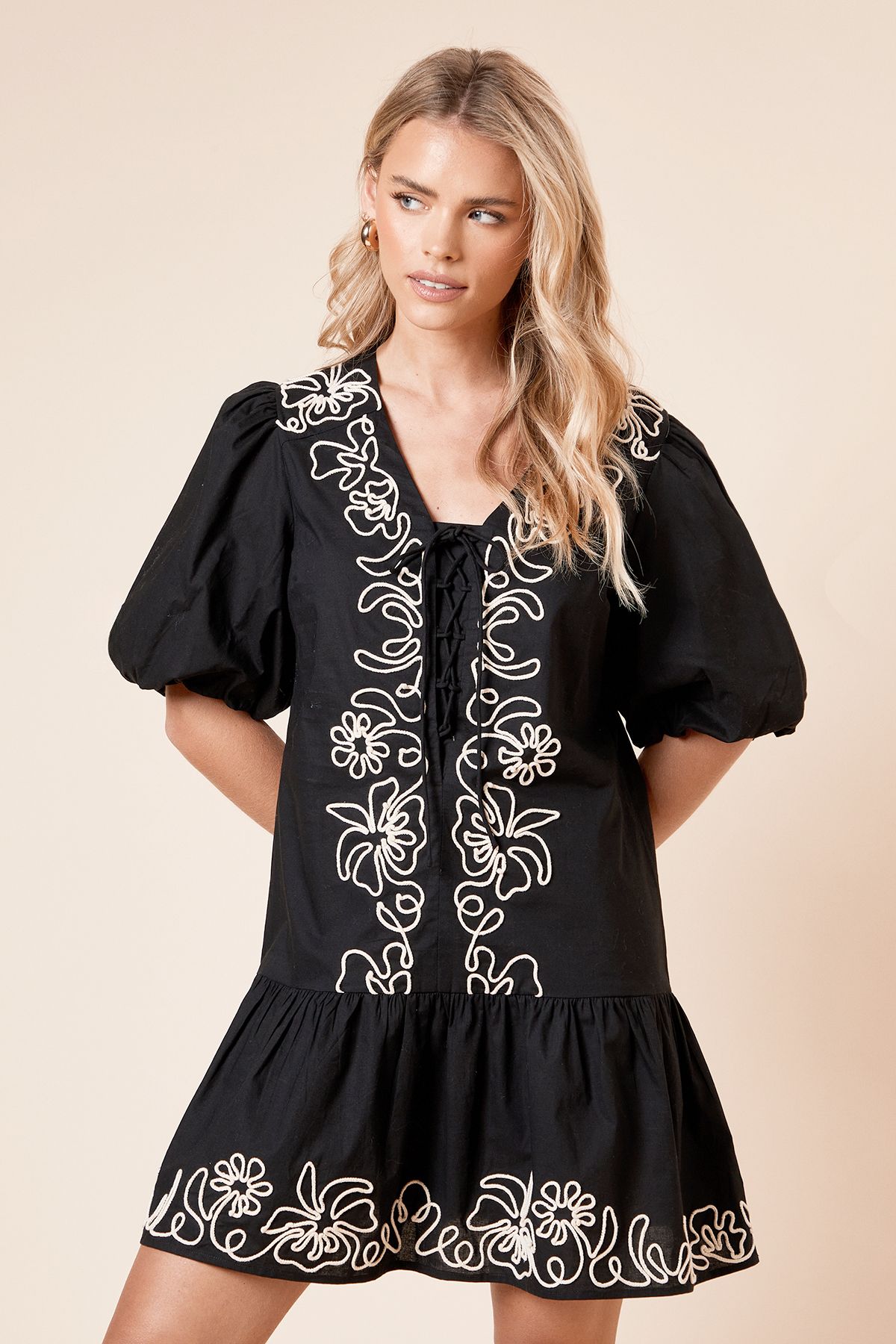 Dorothy Perkins Petite Cornelli Poplin Mini dress Black image 1