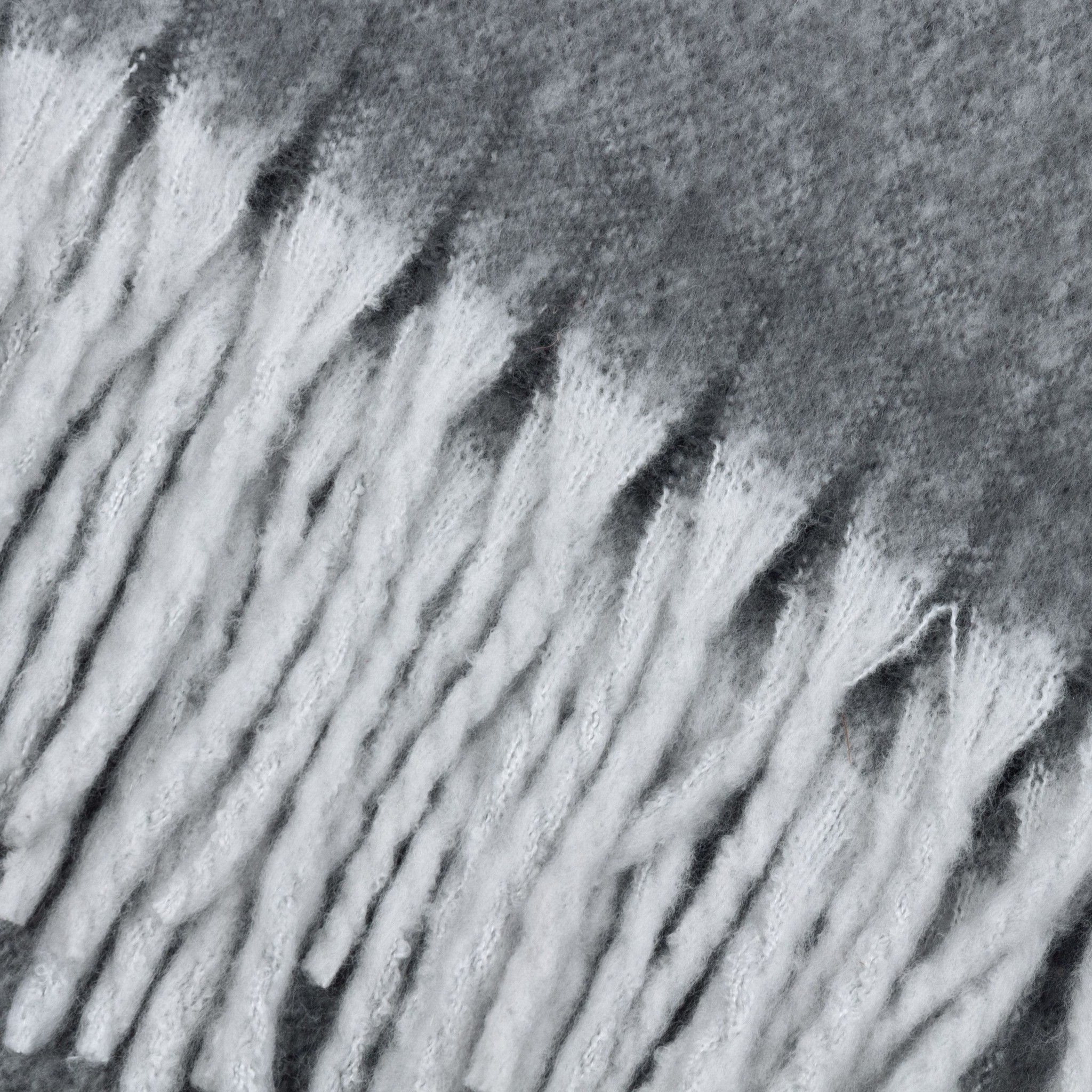 Furn Cozy Woven Tasselled Throw image 4