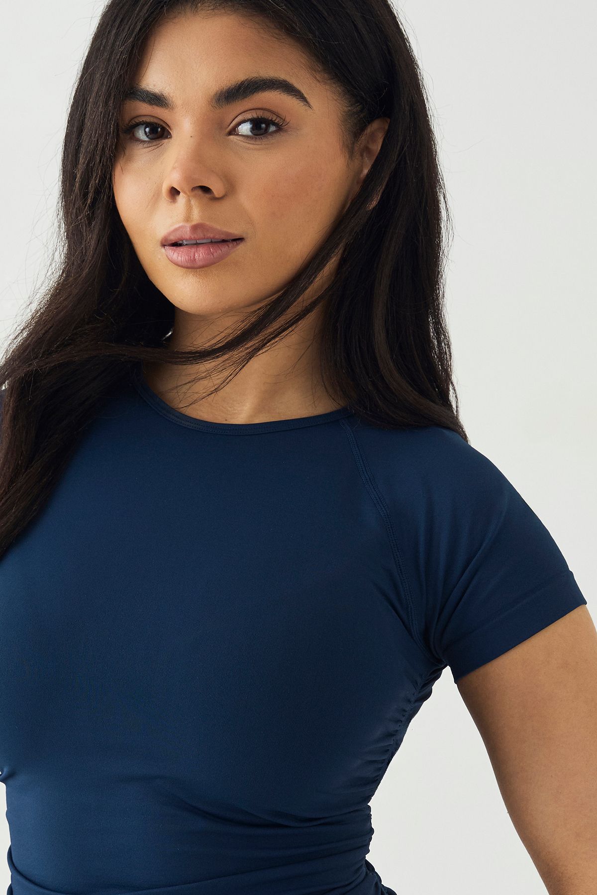 DSGN Studio DSGN Studio Sport Ultra Contour Seamless Ruched Short Sleeve Top Navy image 4
