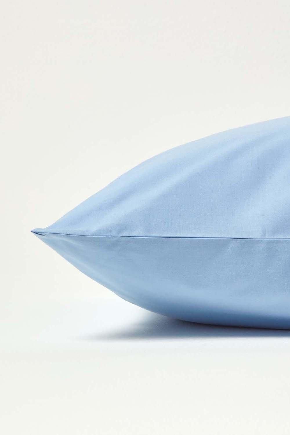 Homescapes Continental Egyptian Cotton Pillowcase 200 TC, 40 x 40 cm image 2