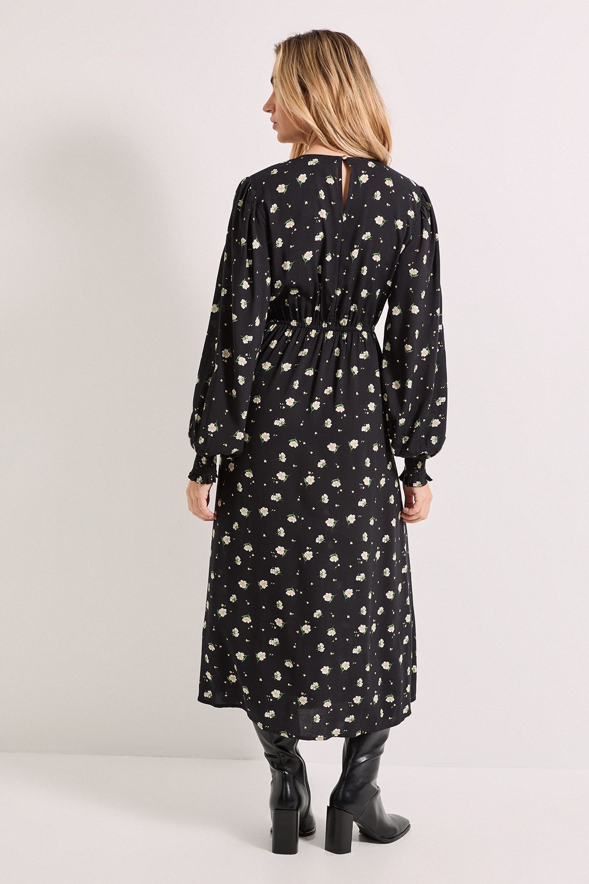 Dorothy Perkins Knot Front Twist Printed Midi Dress Black image 3