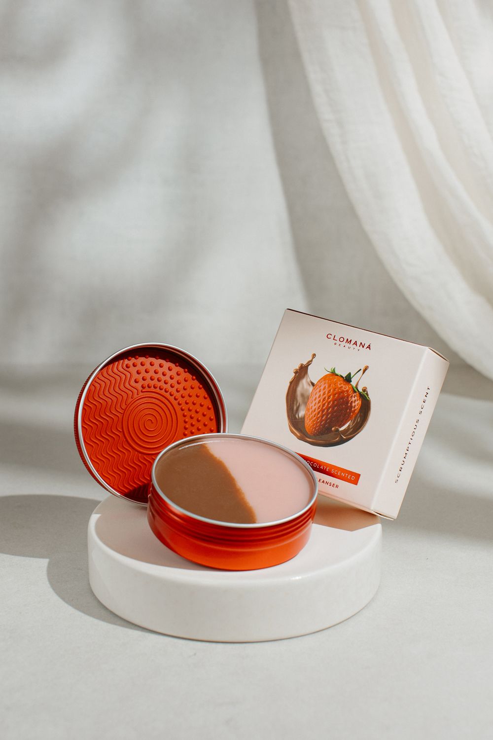 CLOMANÁ Beauty Strawberry & Chocolate Brush & Sponge Cleanser Multi image 3