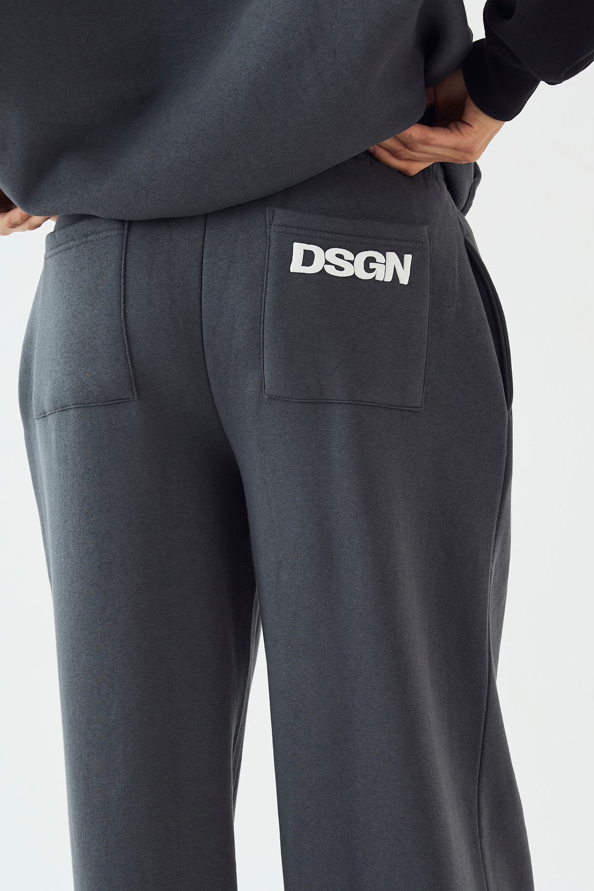 DSGN Studio DSGN Studio Colour Block Oversized Hooded Tracksuit Charcoal image 3