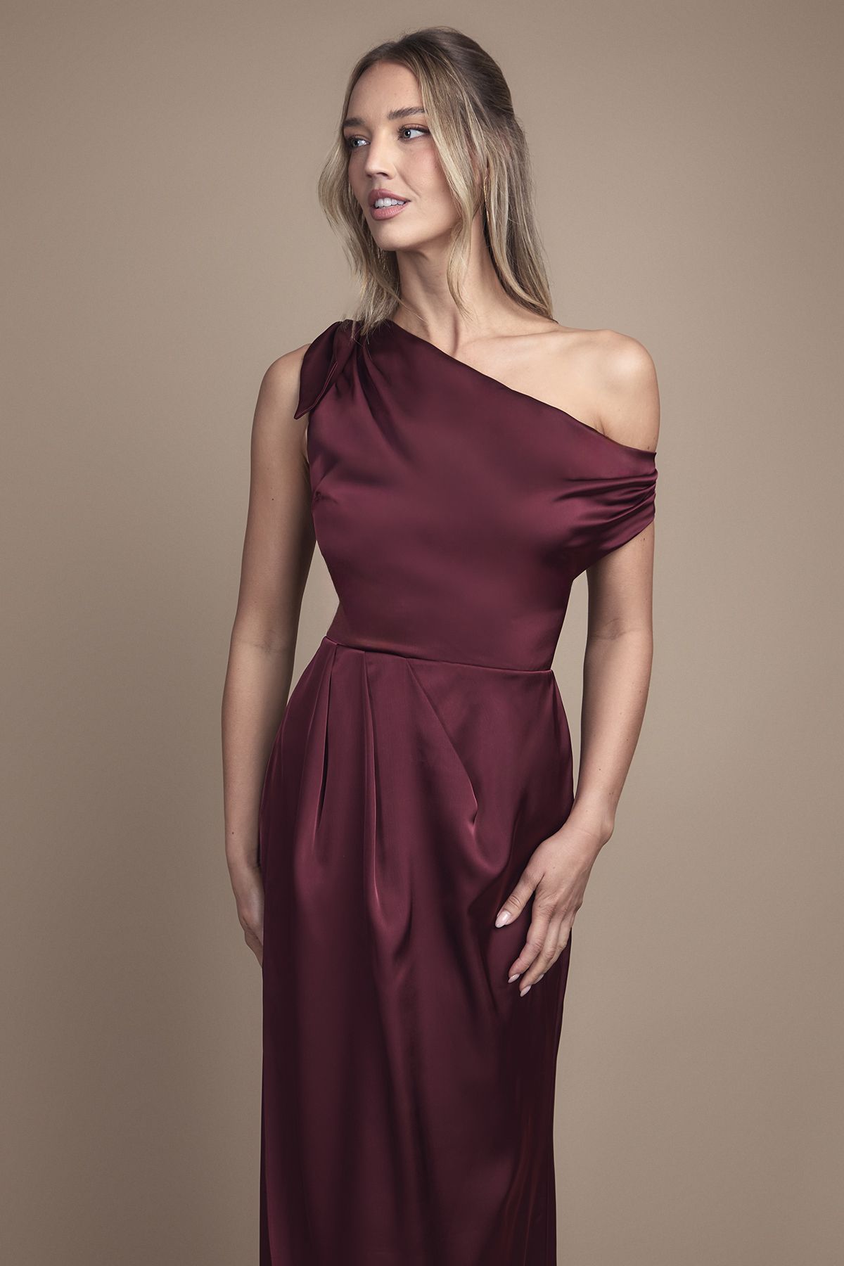 Coast Fallen Shoulder Bow Detail Bridesmaid Maxi Dress Malbec image 2