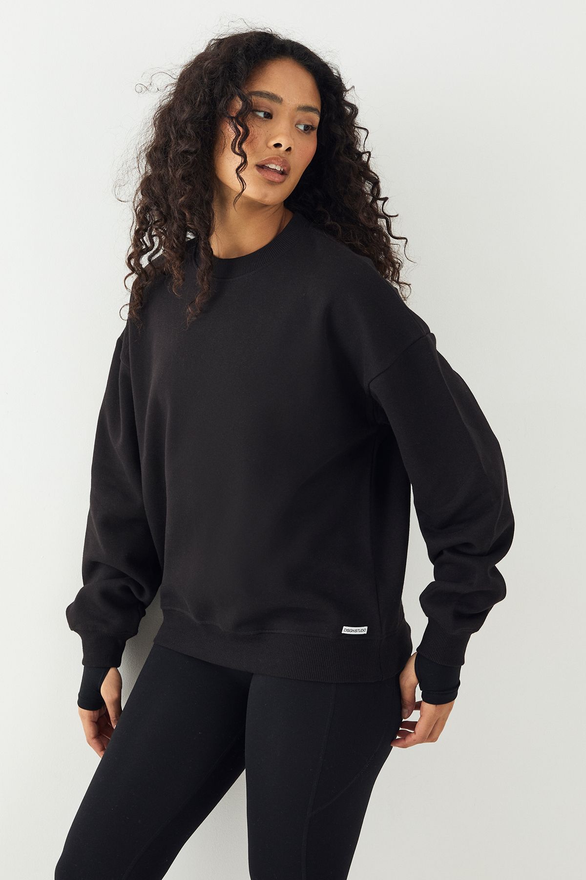 DSGN Studio DSGN Studio Crew Neck Oversized Sweatshirt Black image 1