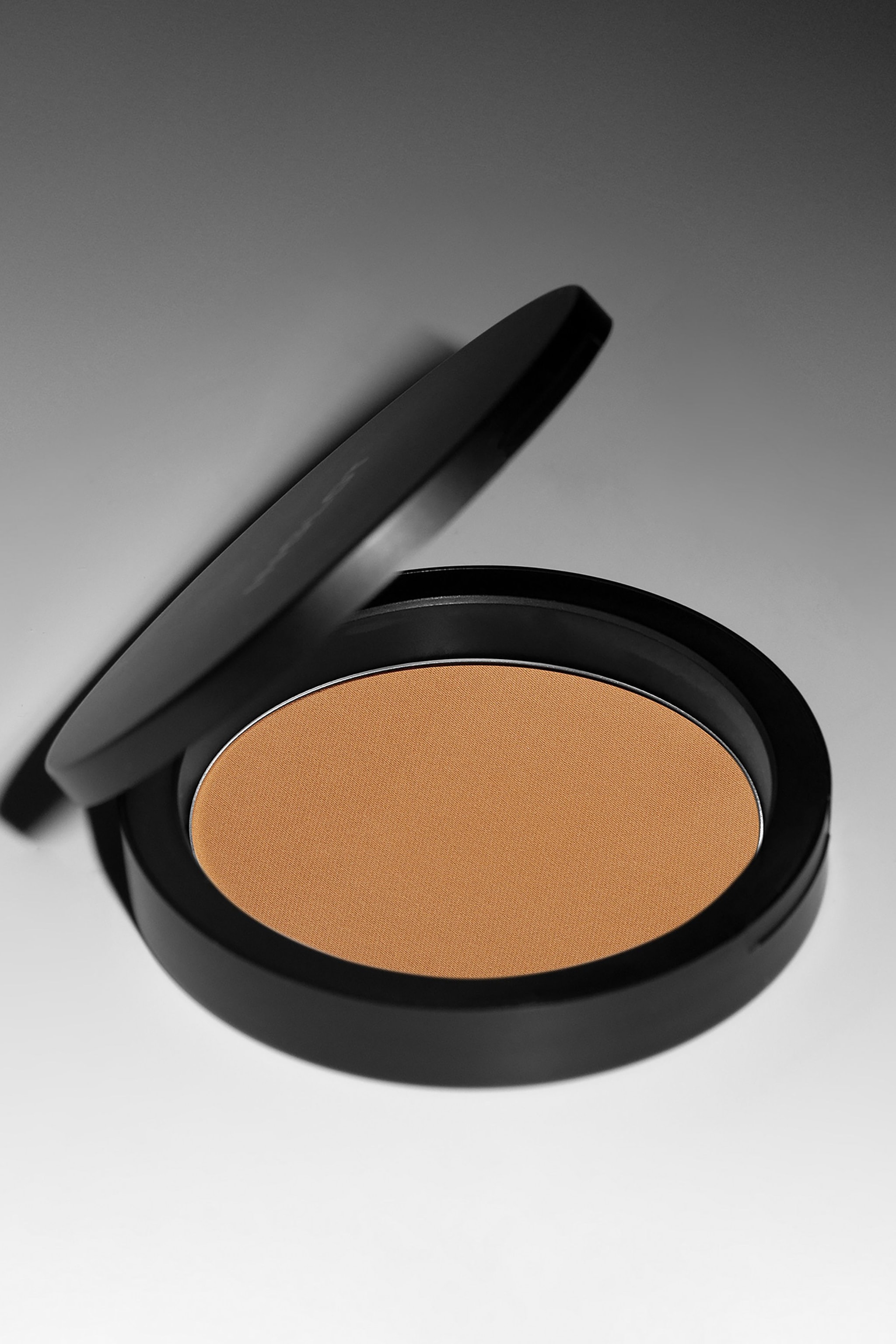 INGLOT Freedom System Satin Skin Pressed Powder image 4
