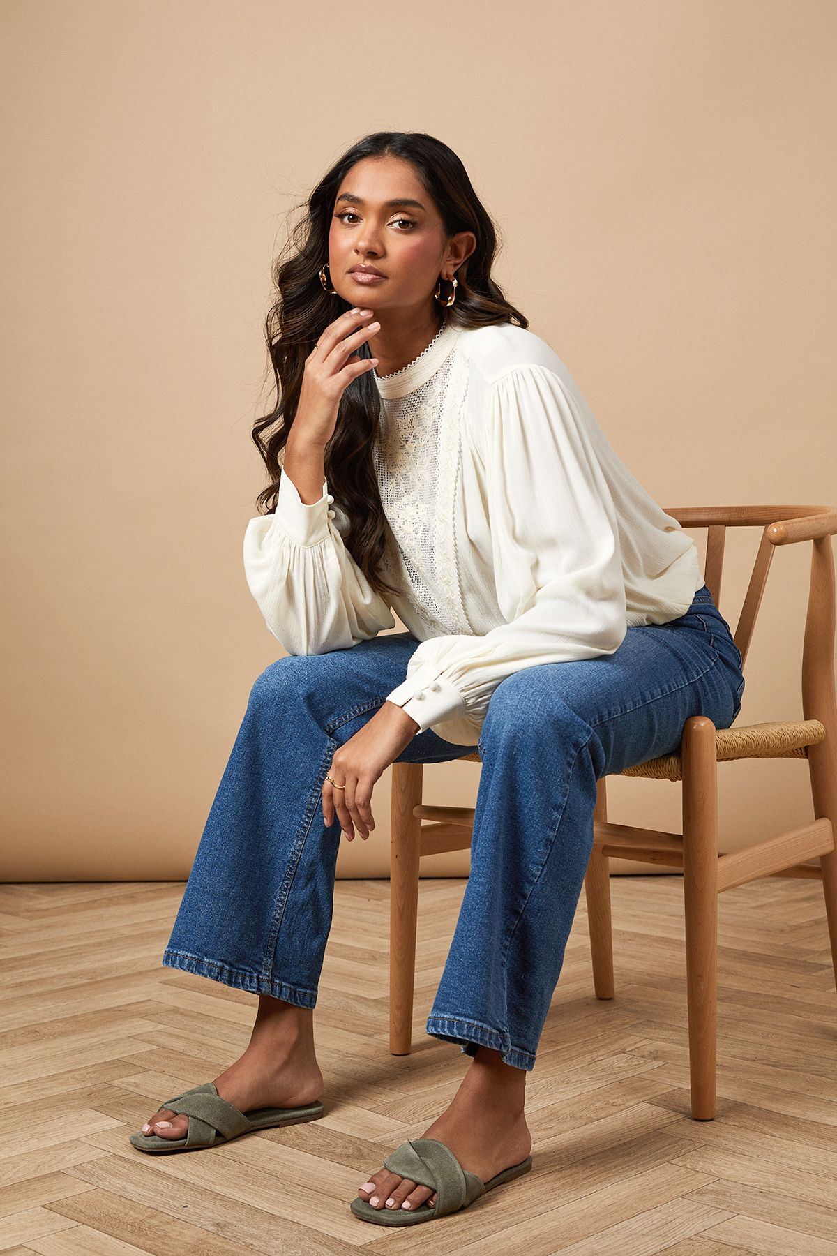 Oasis Fleeta Real Suede Twist Flat Mules Sage image 2