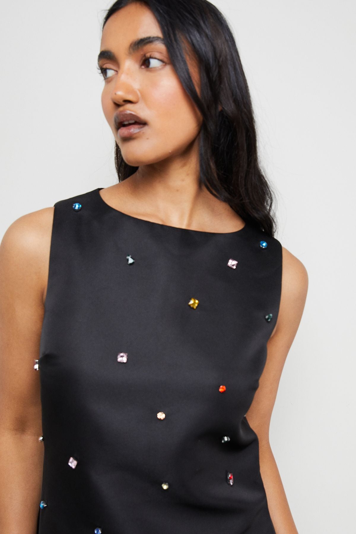 Warehouse Embellished Structured Sleeveless Sequin Mini Dress Black image 4