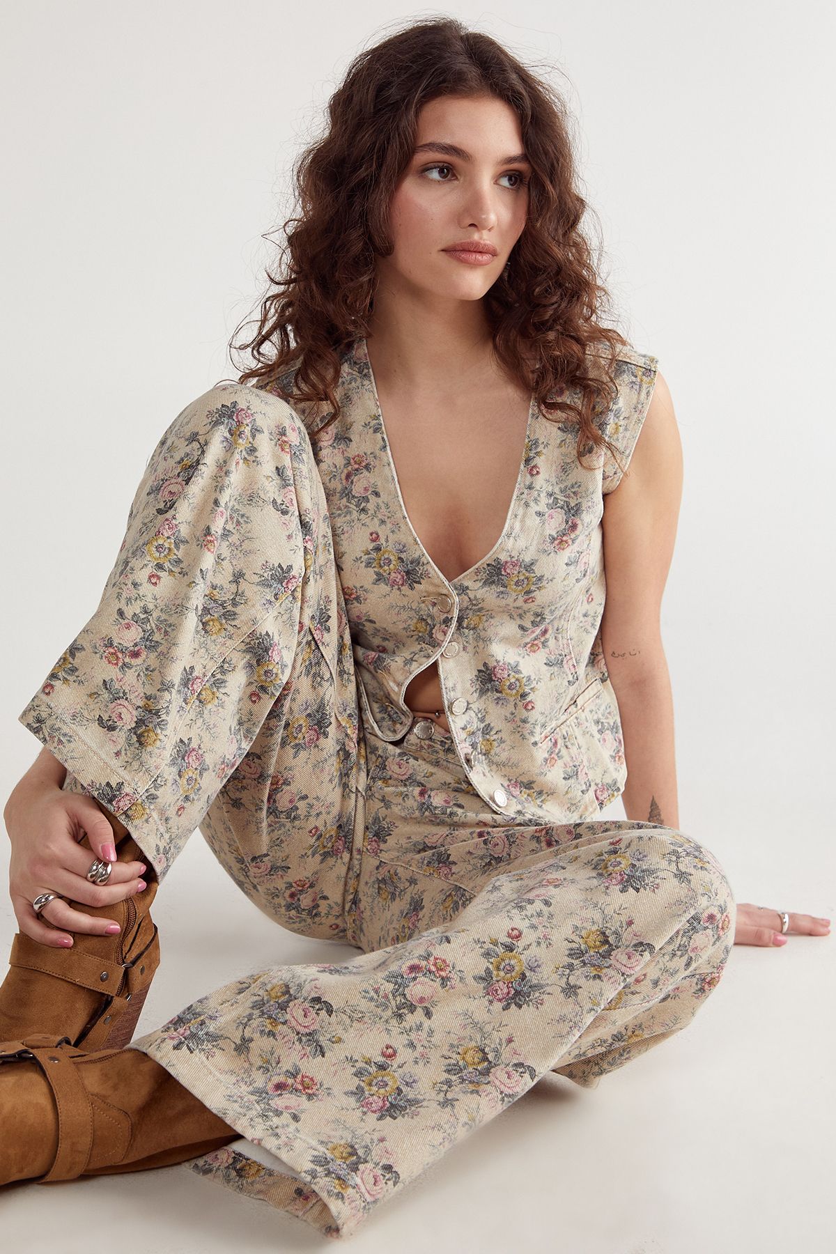 NastyGal Floral Printed Denim Waistcoat Multi image 2