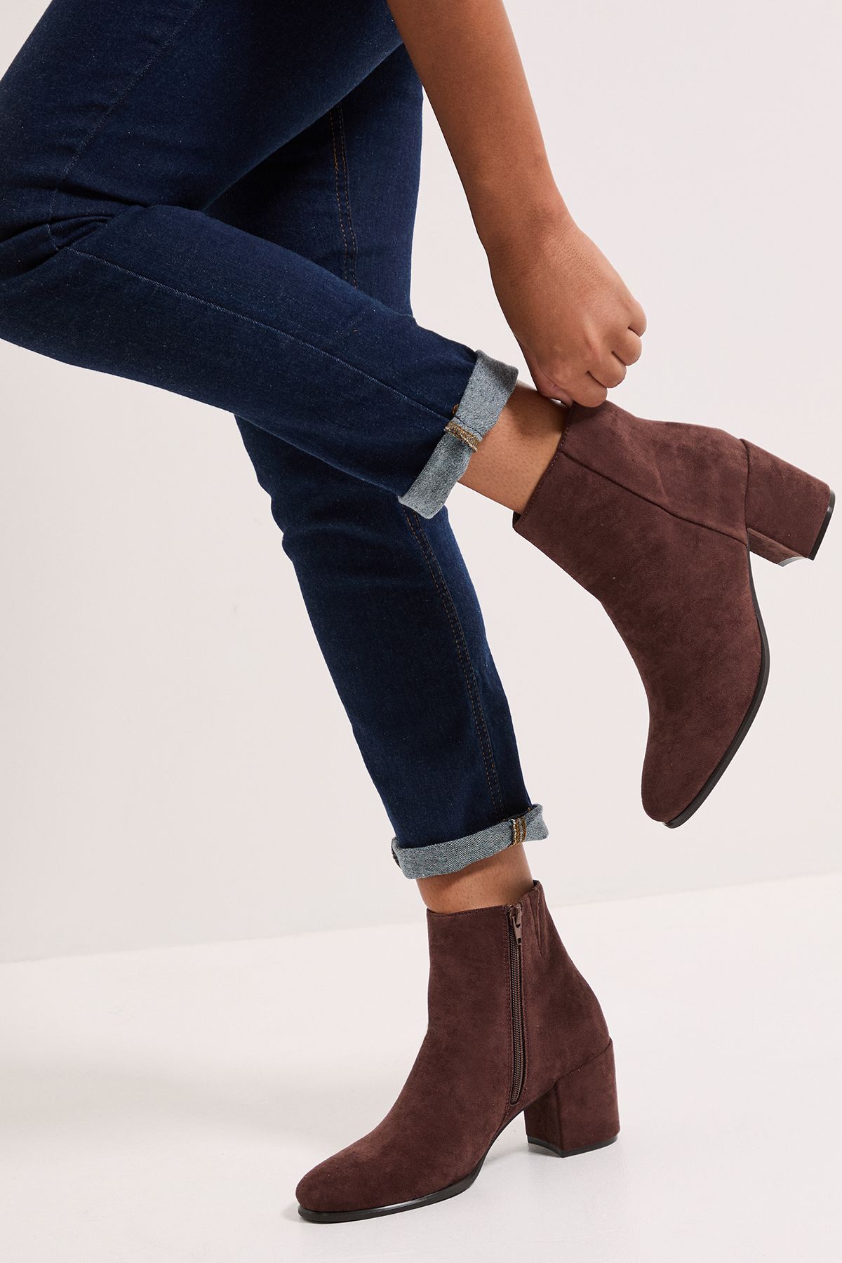 Dorothy Perkins Morgan Round Toe Medium Block Heel Ankle Boots Brown image 2