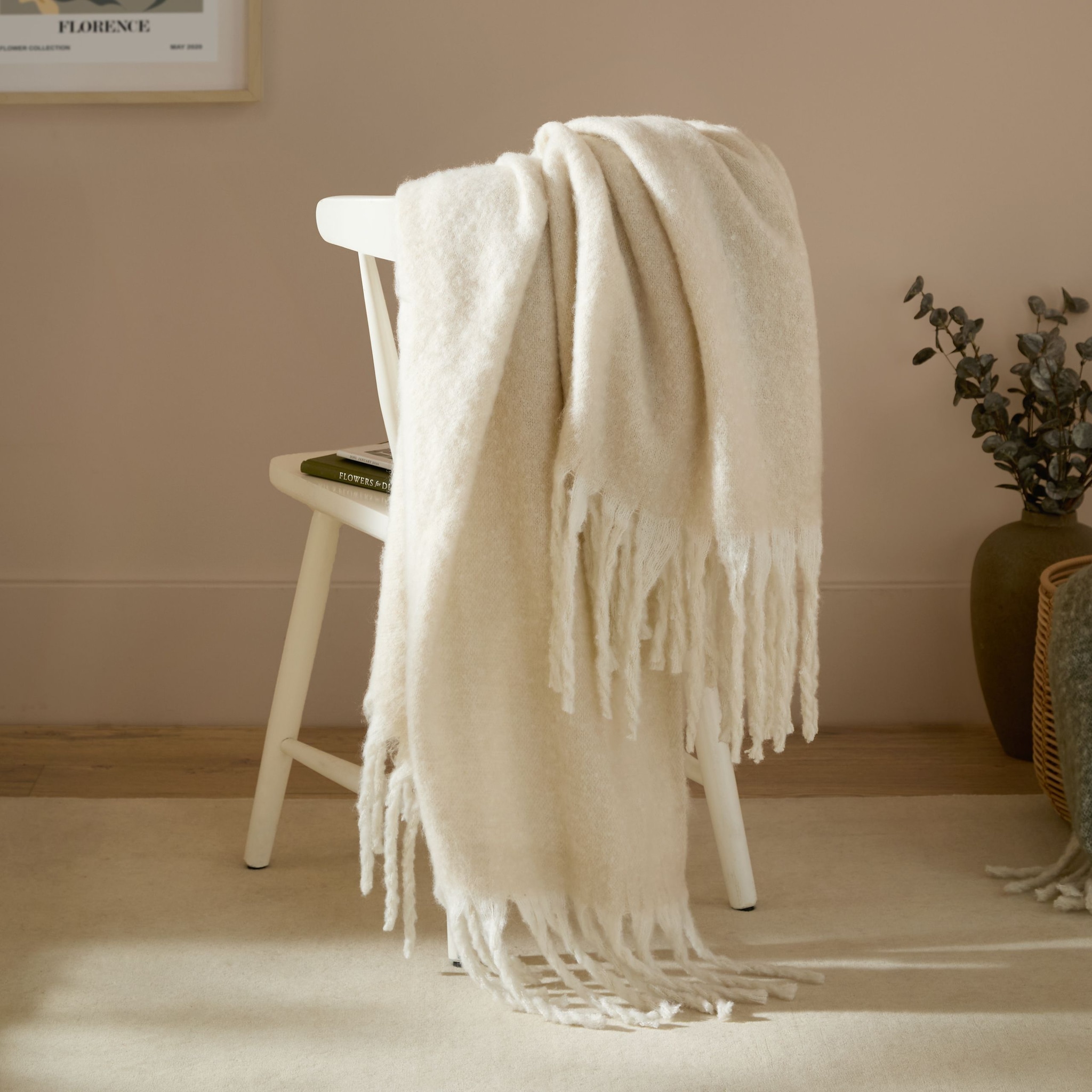 Furn Cozy Woven Tasselled Throw