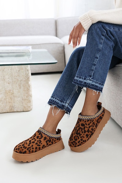 Where's That From 'Meilani' Cosy Faux-Suede Fur Lining Platform Low Ankle Boot