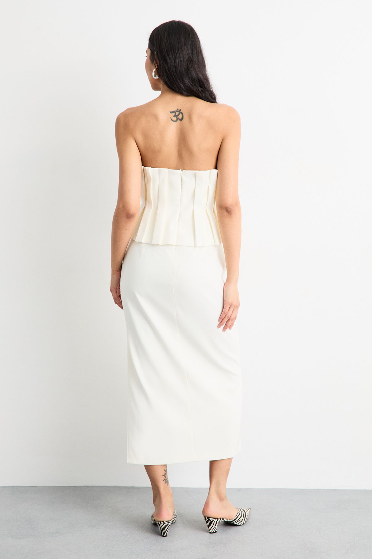 Warehouse Pleated Bodice Column Midi Dress Ivory image 3